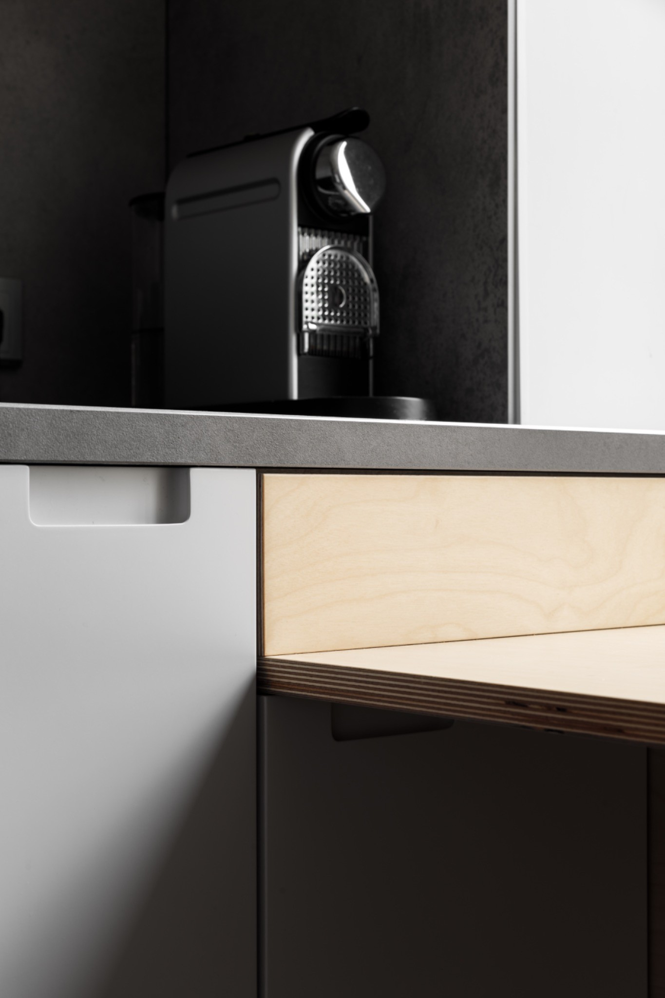 Функциональная кухня 6 кв.м для квартиры в брежневке