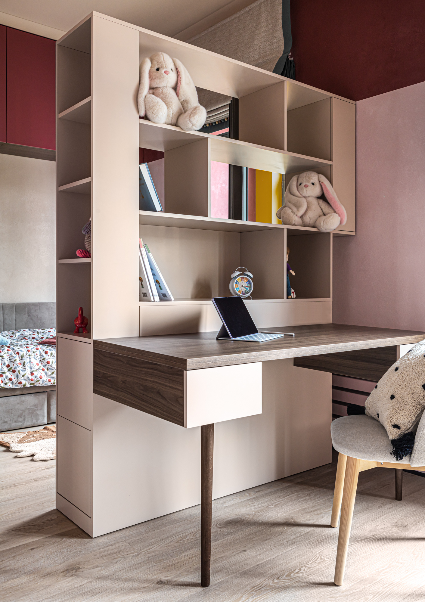 Яркая квартира для молодой семьи предпринимателей