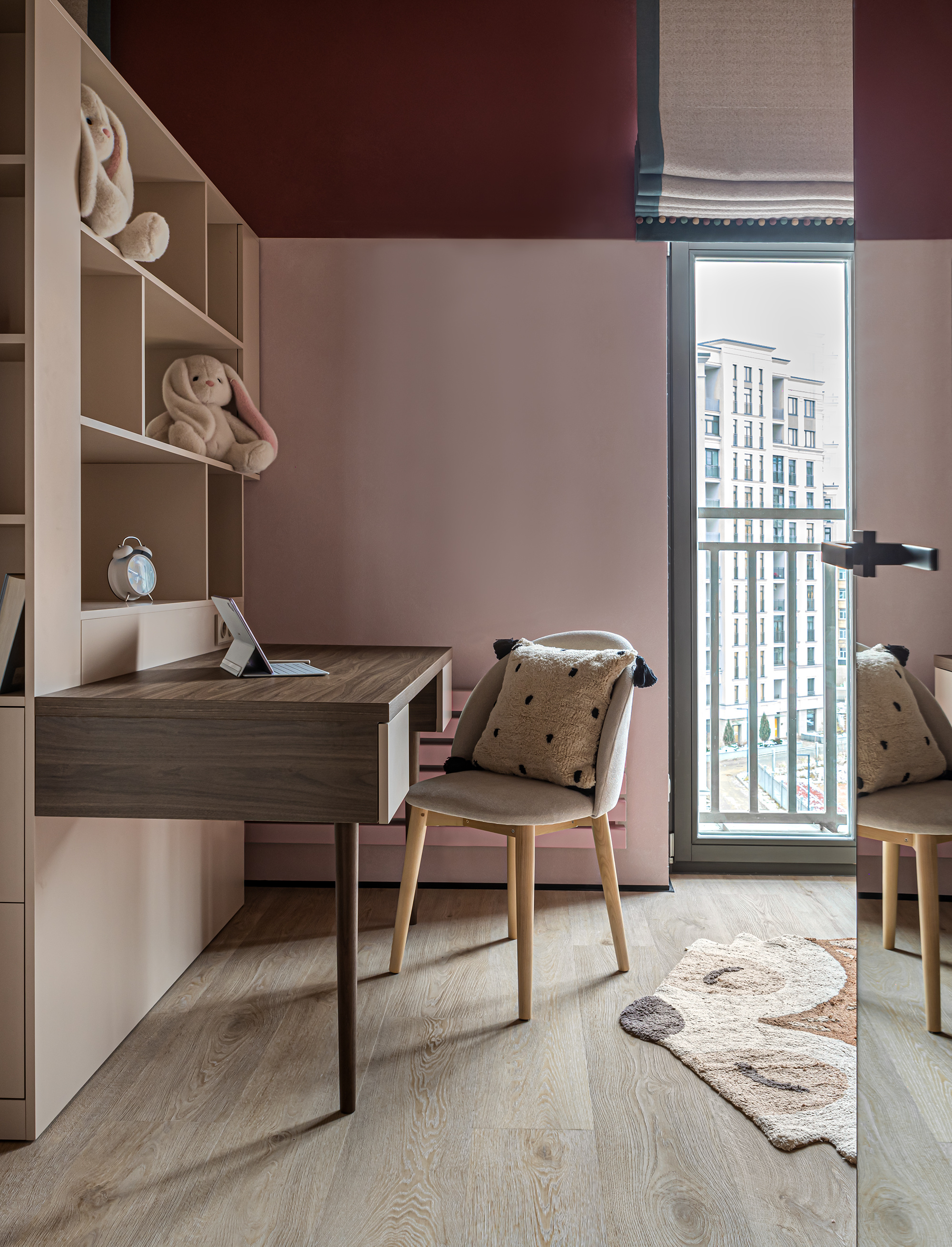 Яркая квартира для молодой семьи предпринимателей