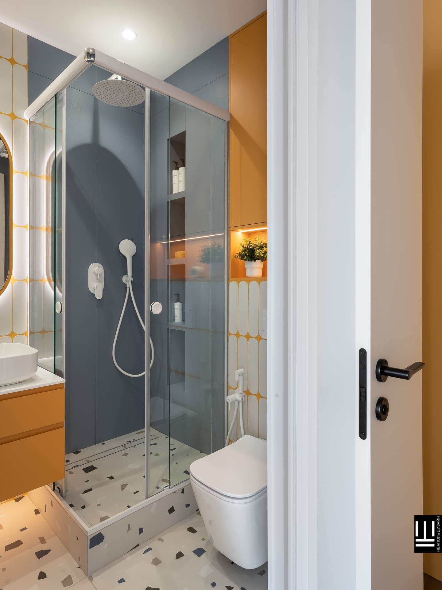 Двухуровневая квартира с характером | современный дизайн интерьера