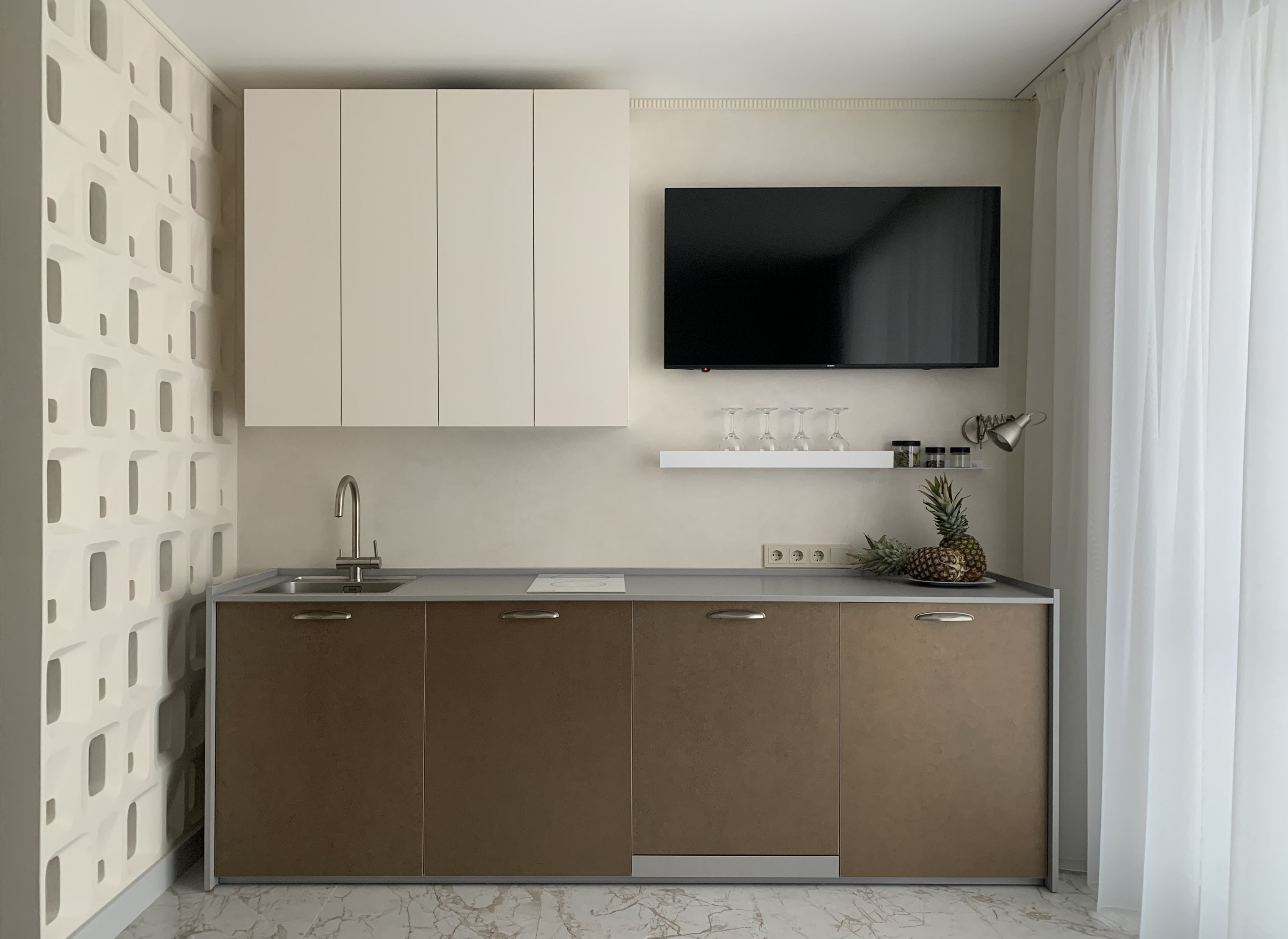 Реализованный проект квартиры-студии "Vis-à-vis"