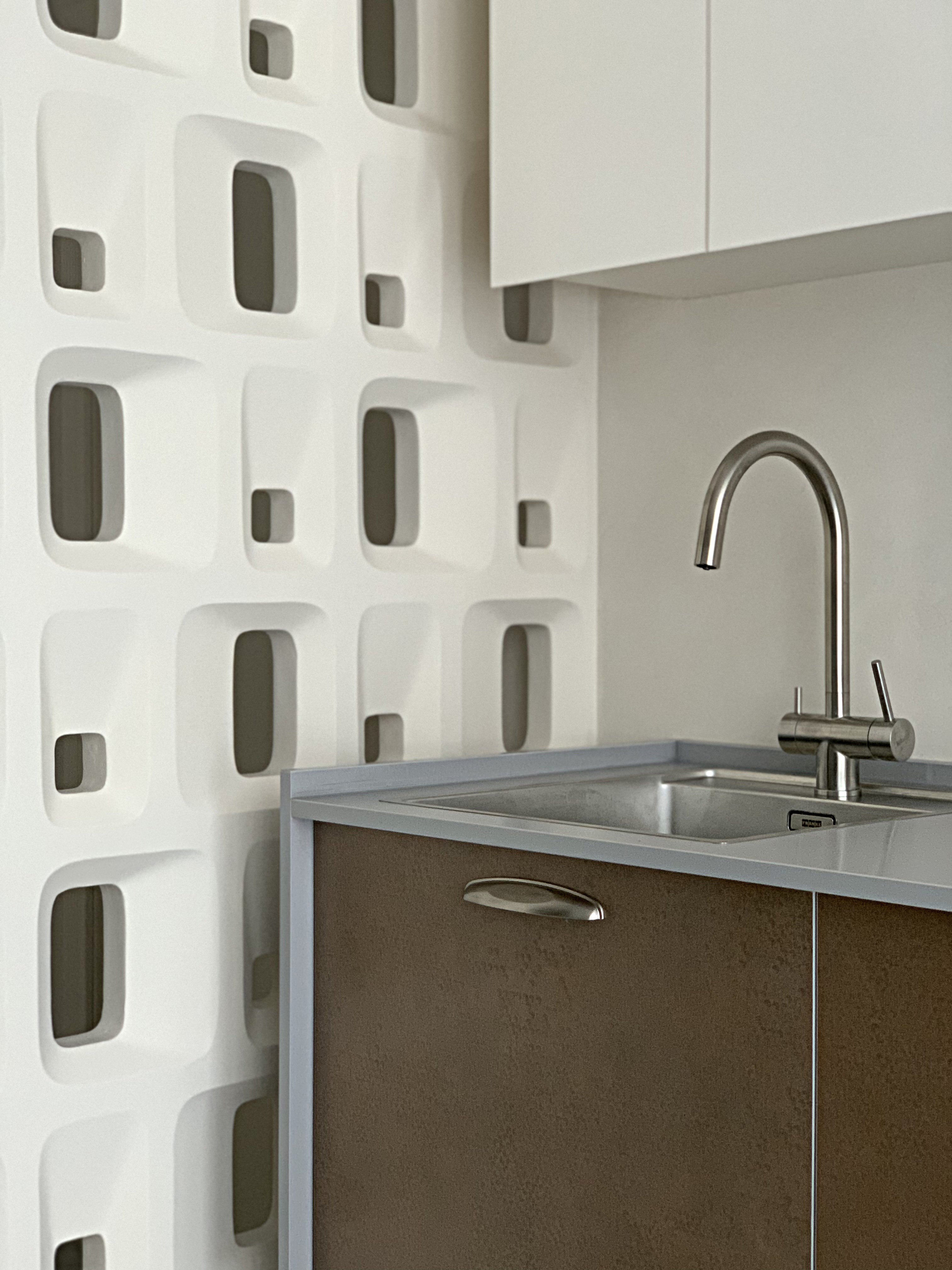 Реализованный проект квартиры-студии "Vis-à-vis"