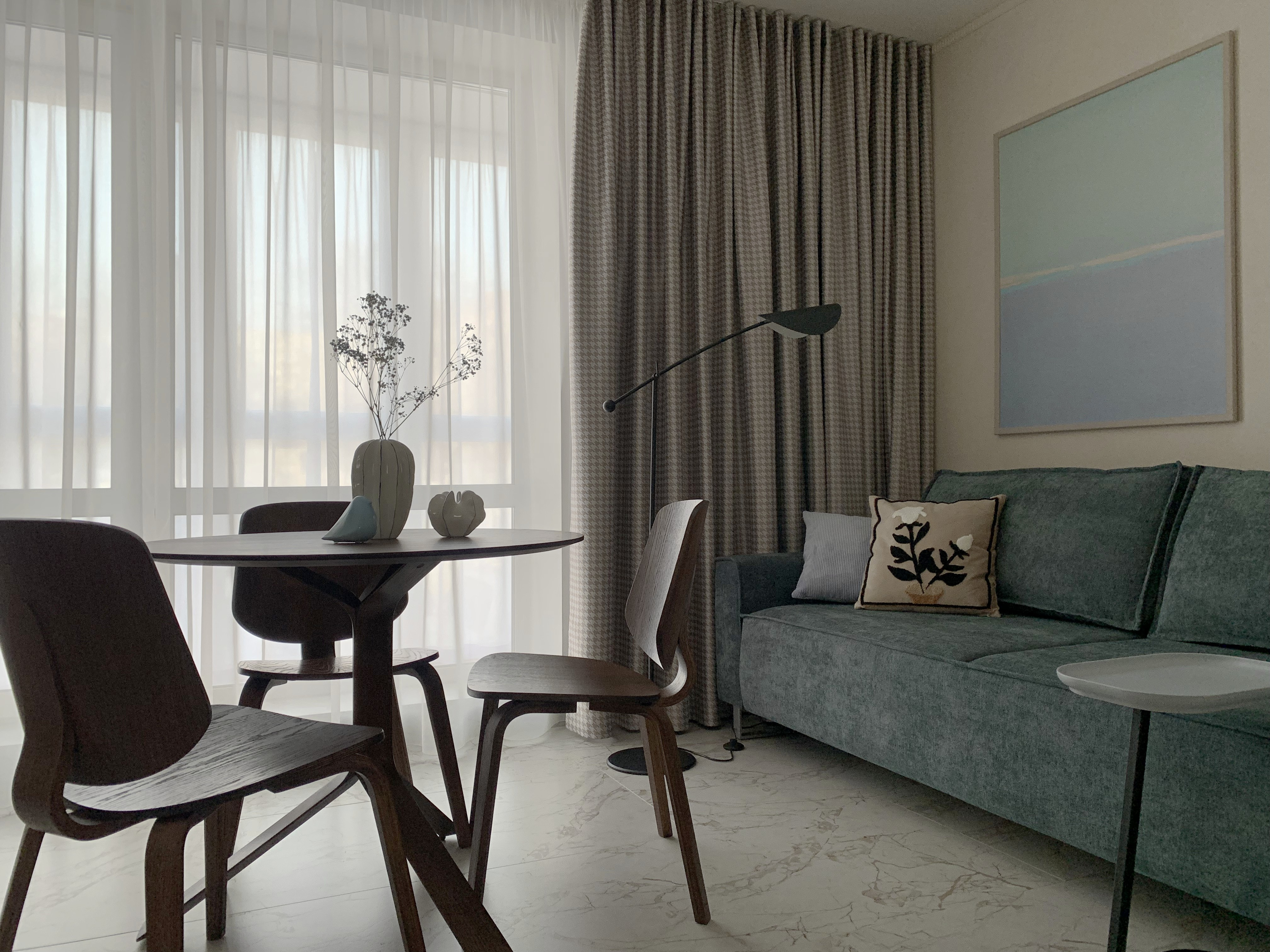 Реализованный проект квартиры-студии "Vis-à-vis"