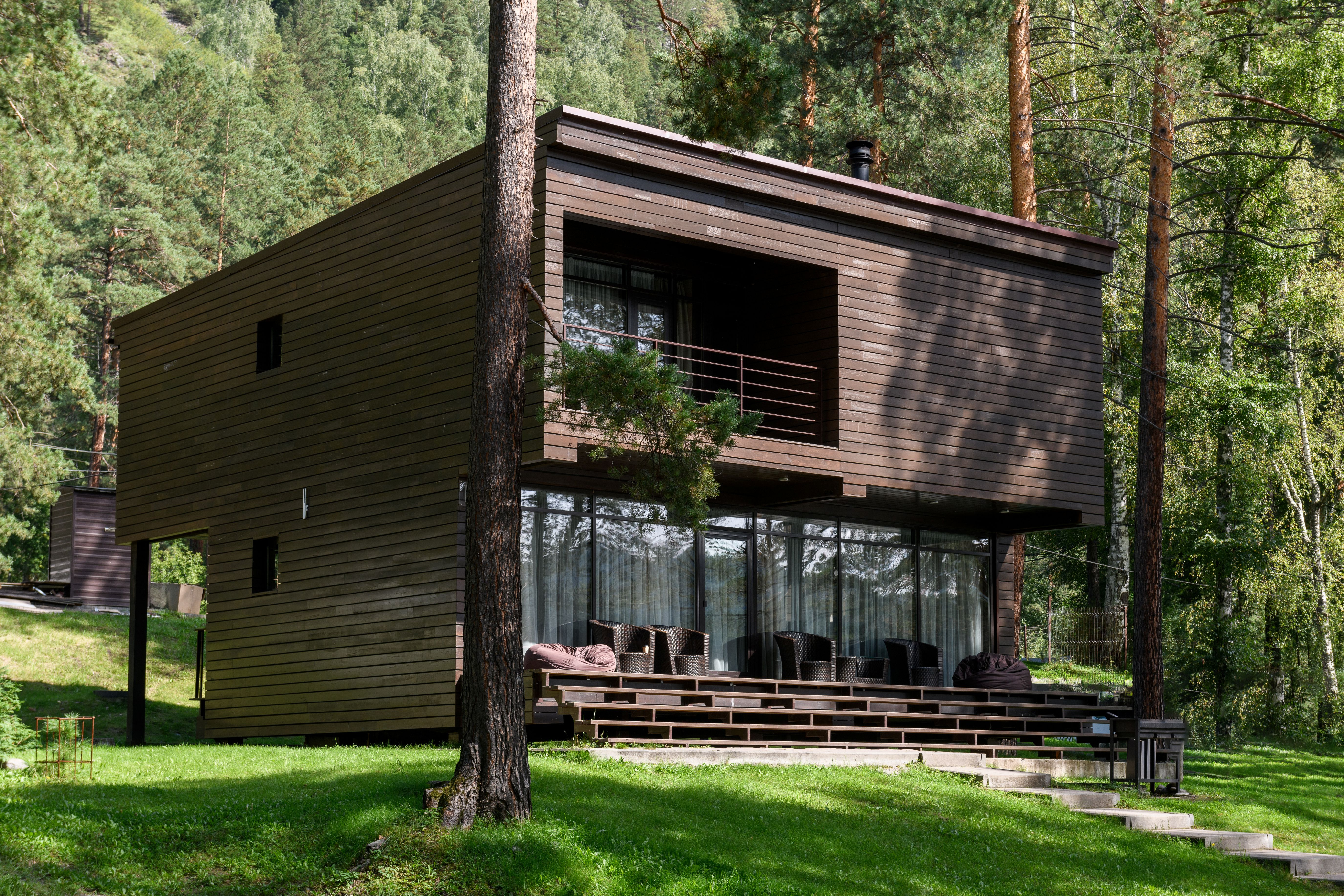 Коттеджи эко-отеля АлтикА