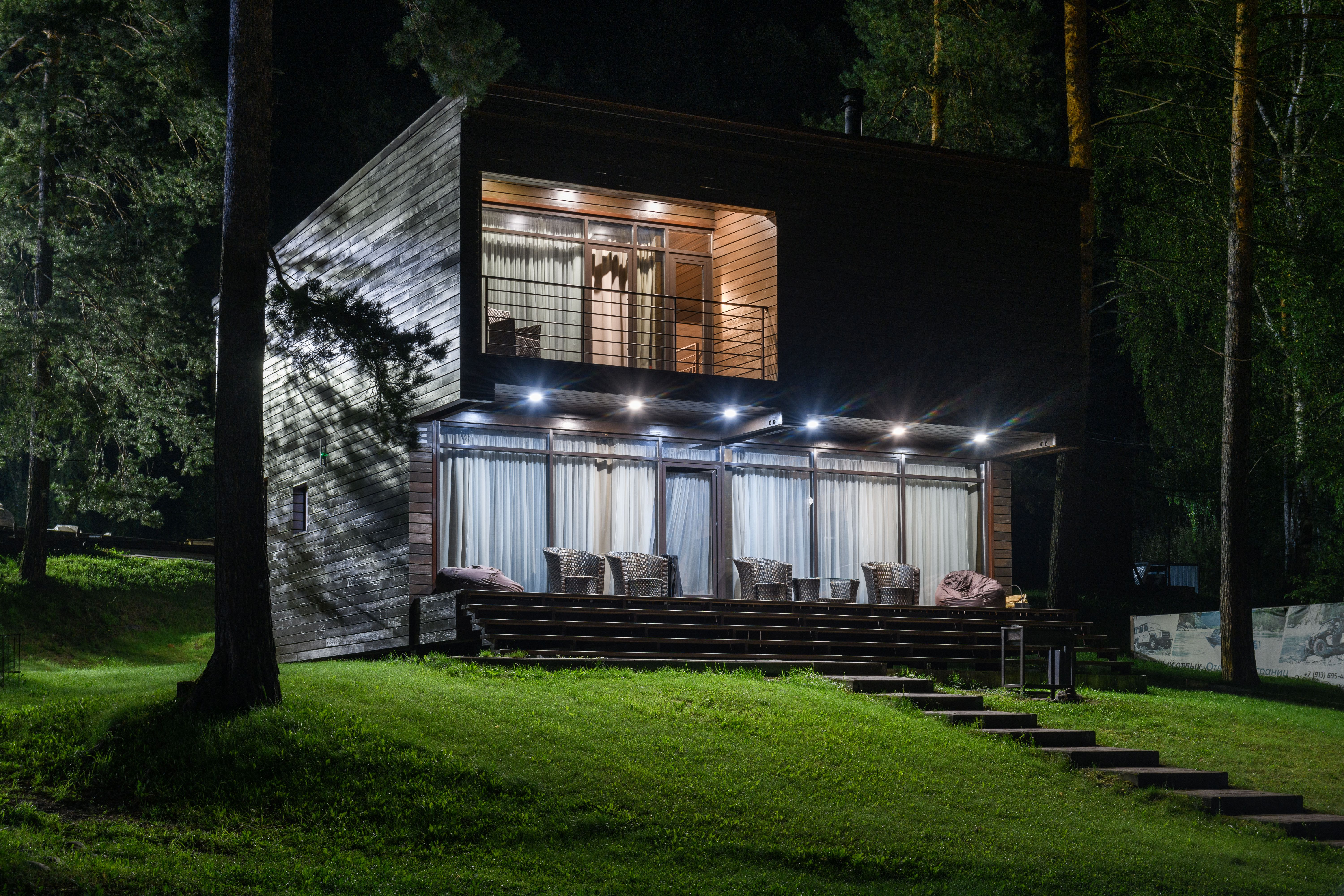 Коттеджи эко-отеля АлтикА