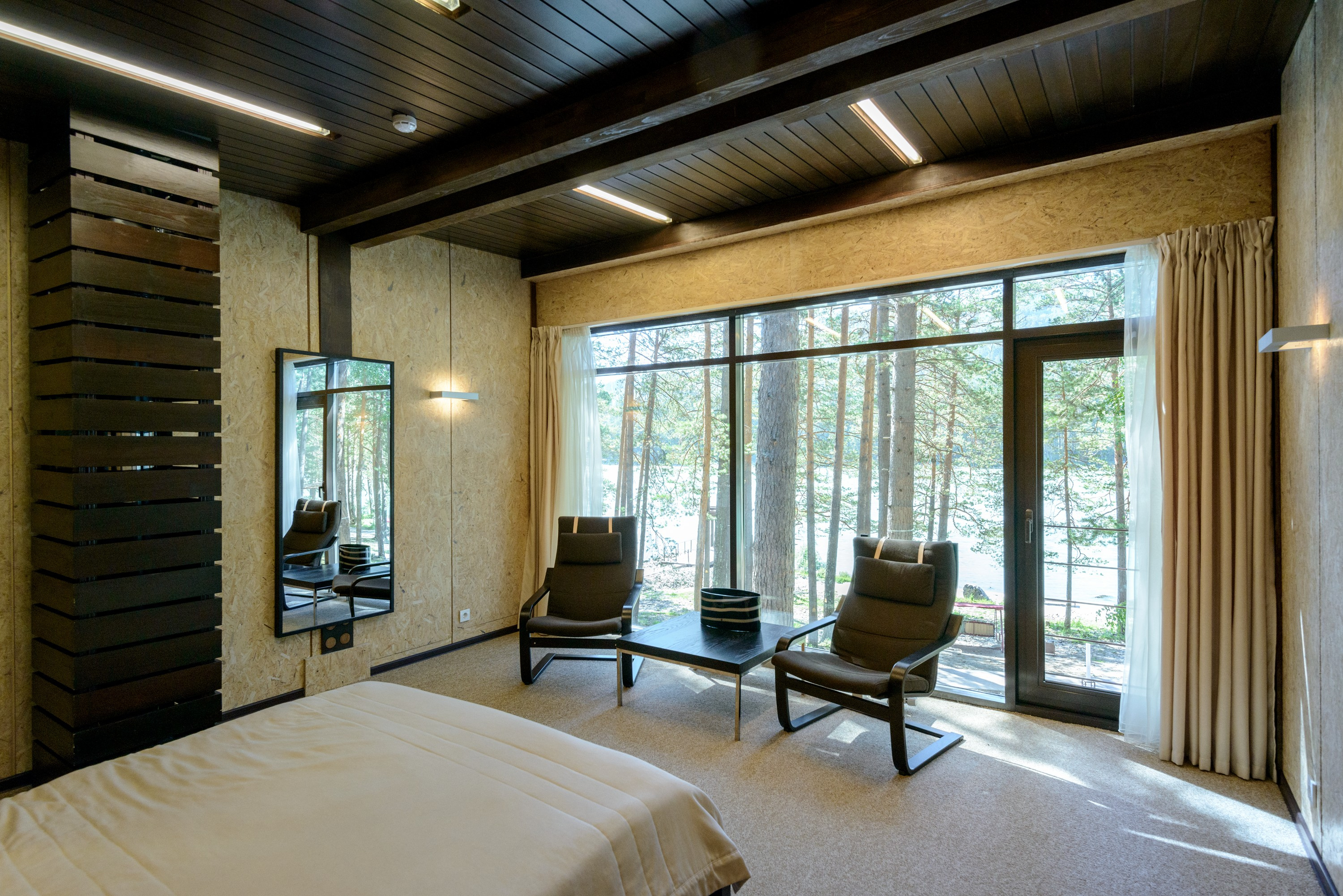 Коттеджи эко-отеля АлтикА