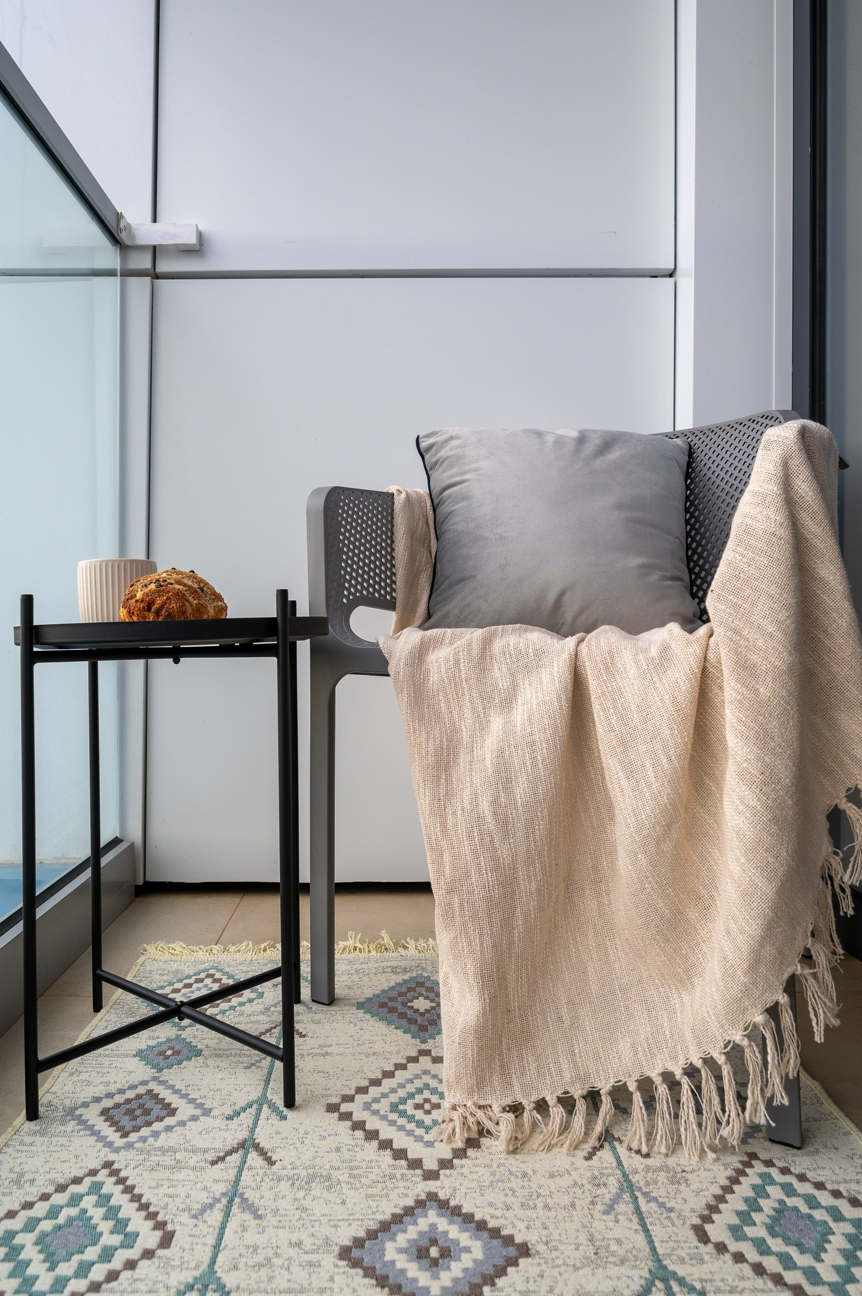 Студия с видом на море