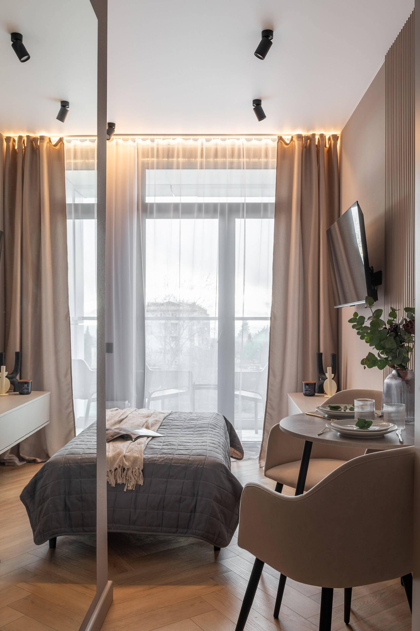 Студия с видом на море