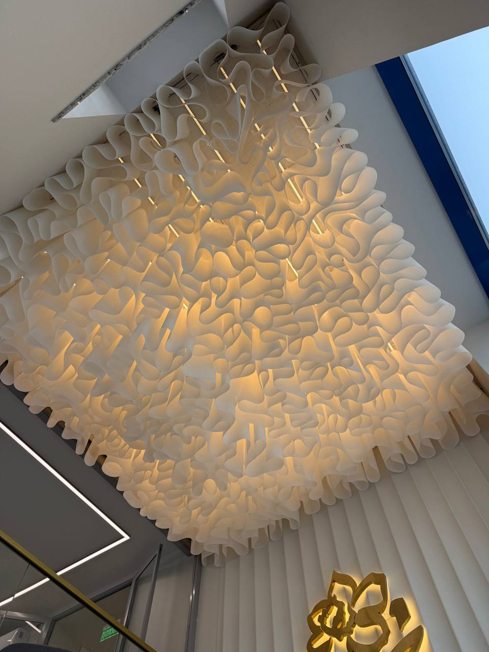 Обложка проекта: Потолок с бегущей подсветкой Wave ceiling®