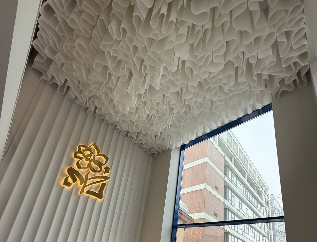 Потолок с бегущей подсветкой Wave ceiling®