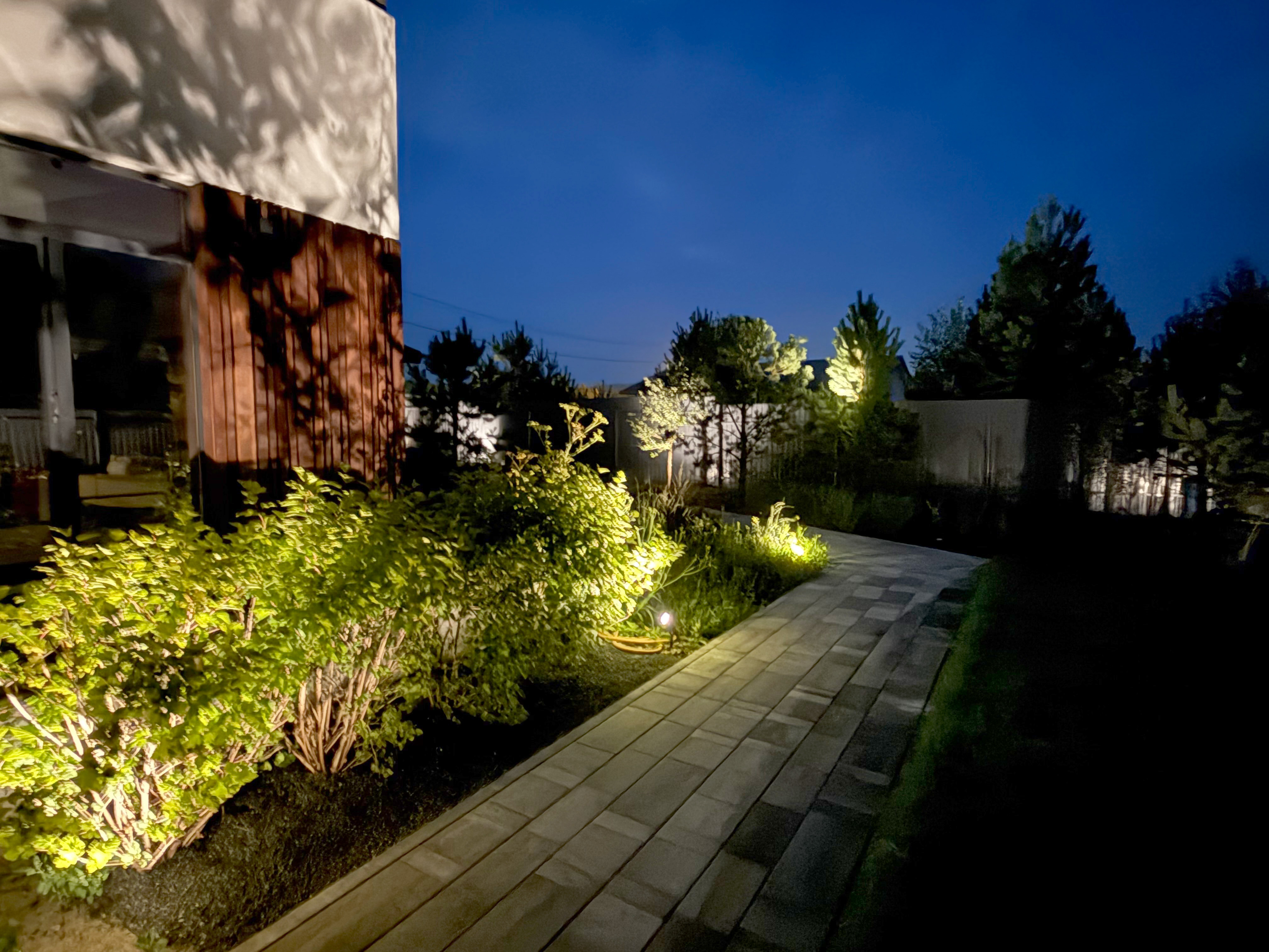 SILVER GARDEN
