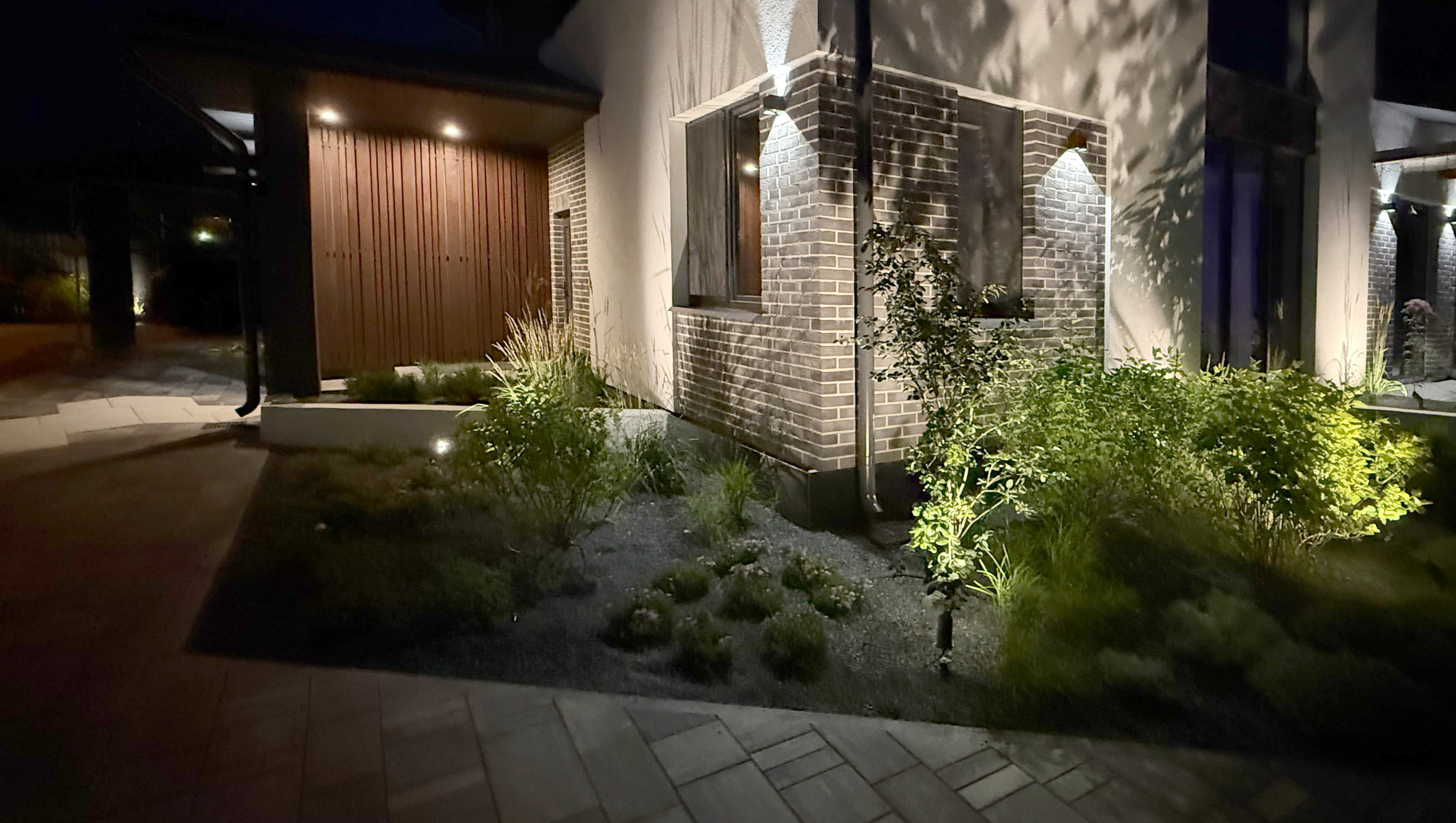 SILVER GARDEN