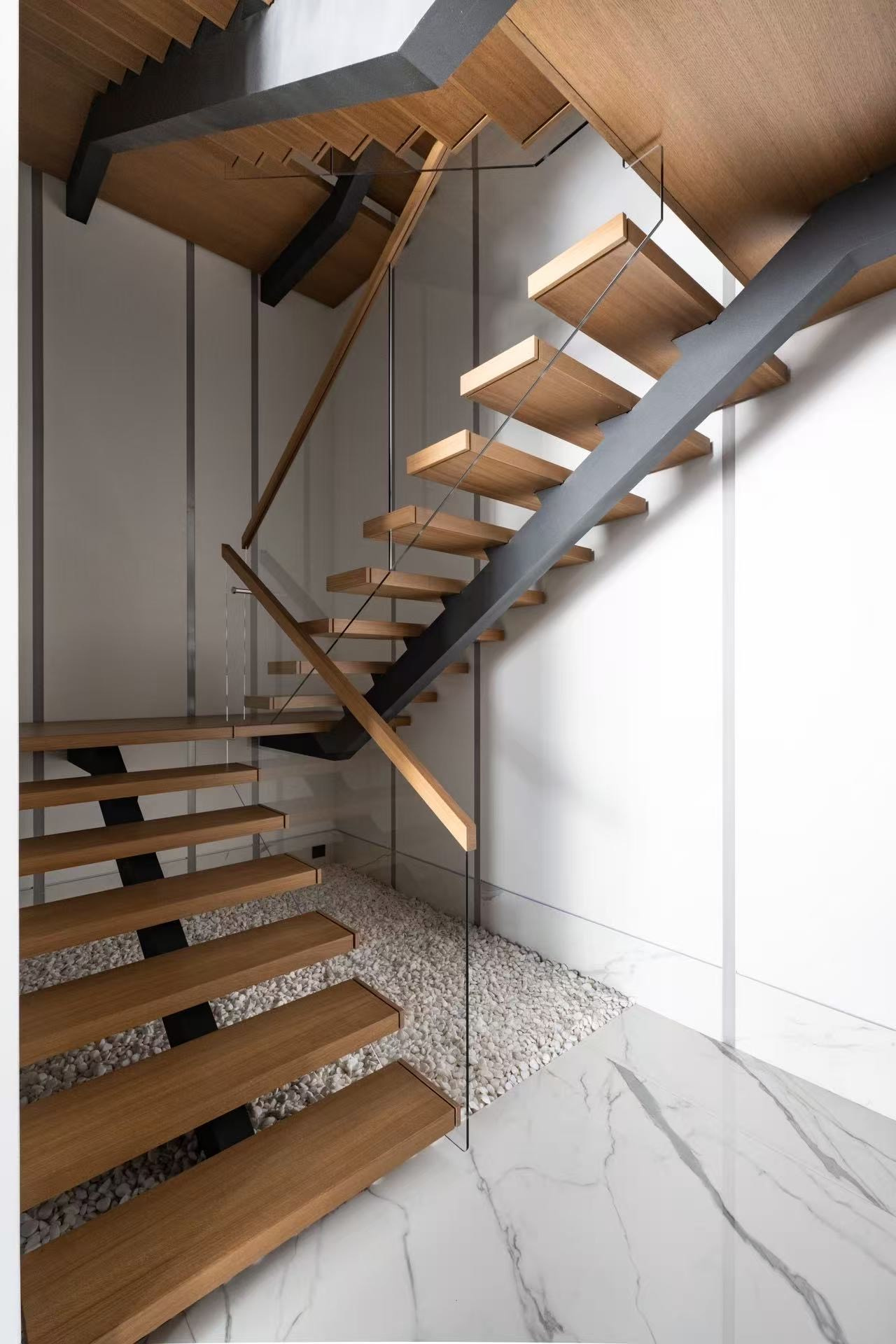 Представляем вам новый проект - лестничный марш.