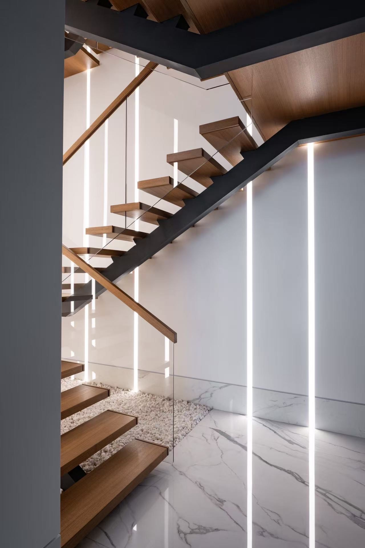 Представляем вам новый проект - лестничный марш.