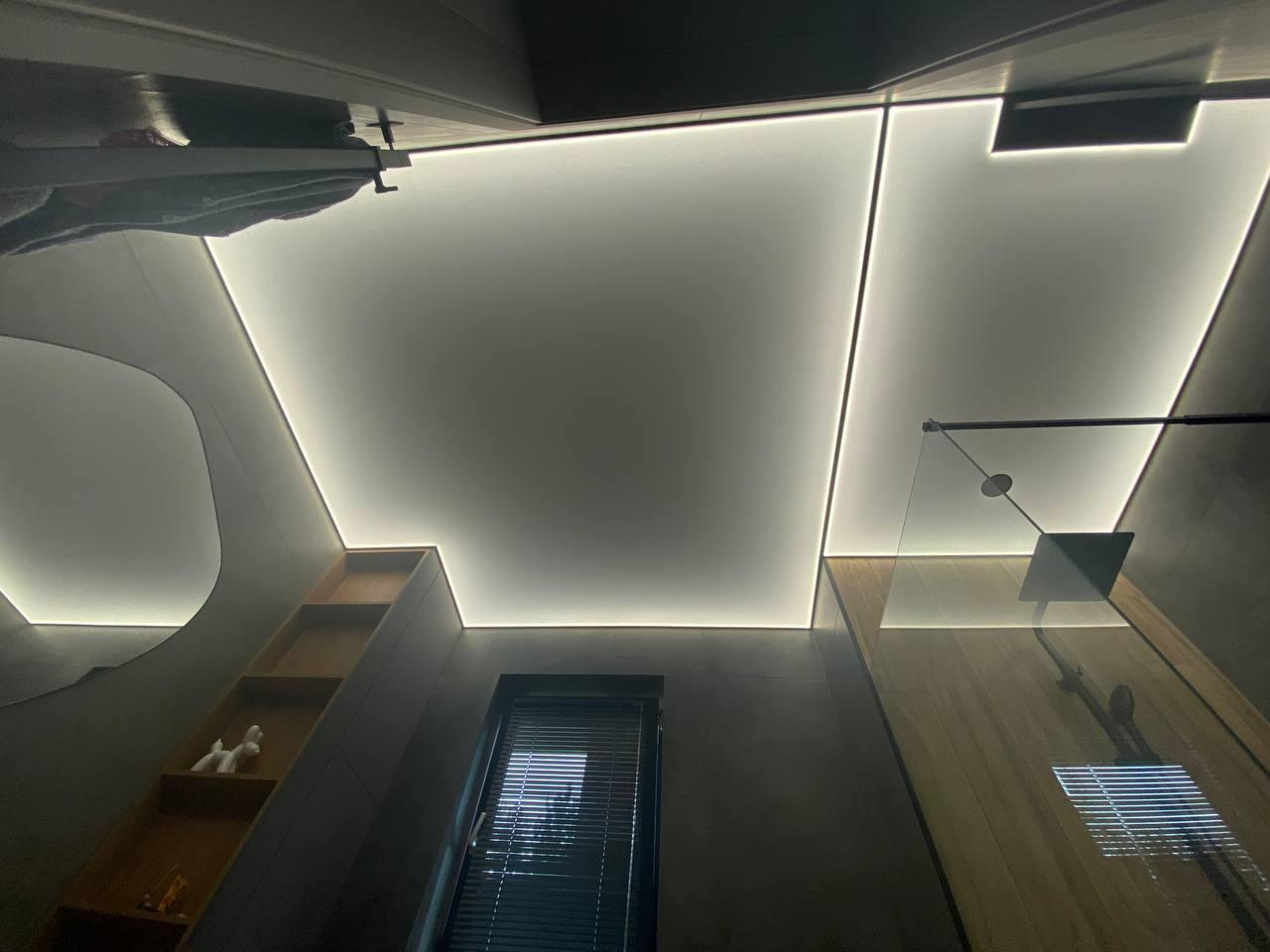 Натяжной потолок с подсветкой от компании ООО "К-потолки"