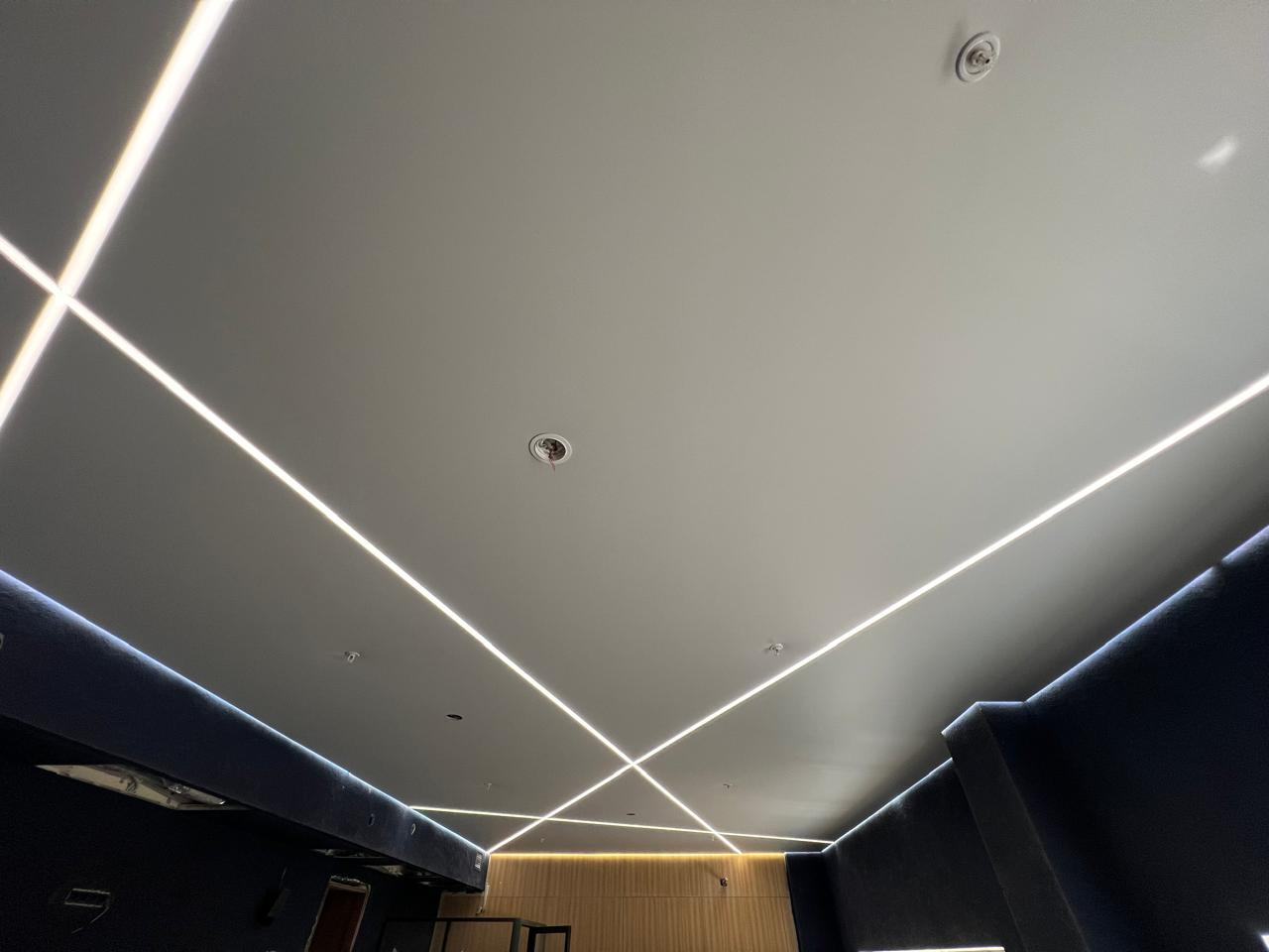 Натяжной потолок с подсветкой от компании ООО "К-потолки"