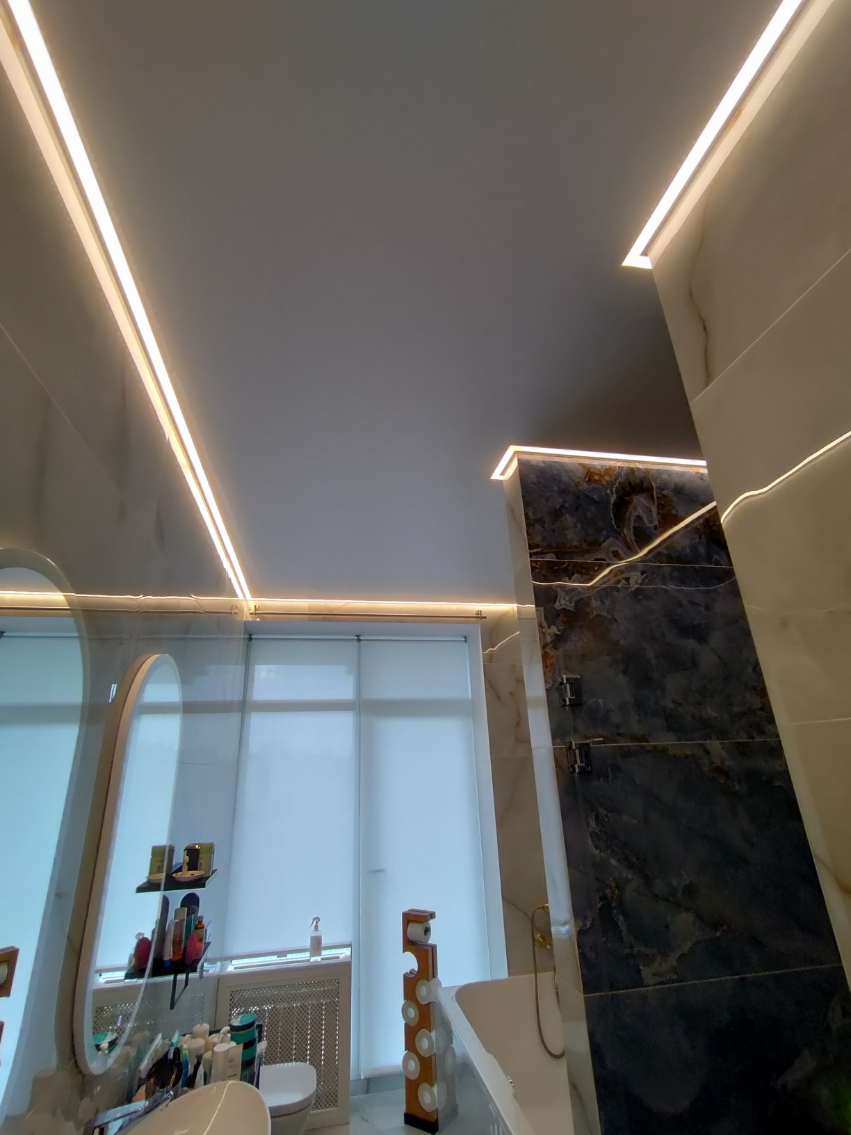 Контурные натяжной потолок от компании ООО "К-потолки"