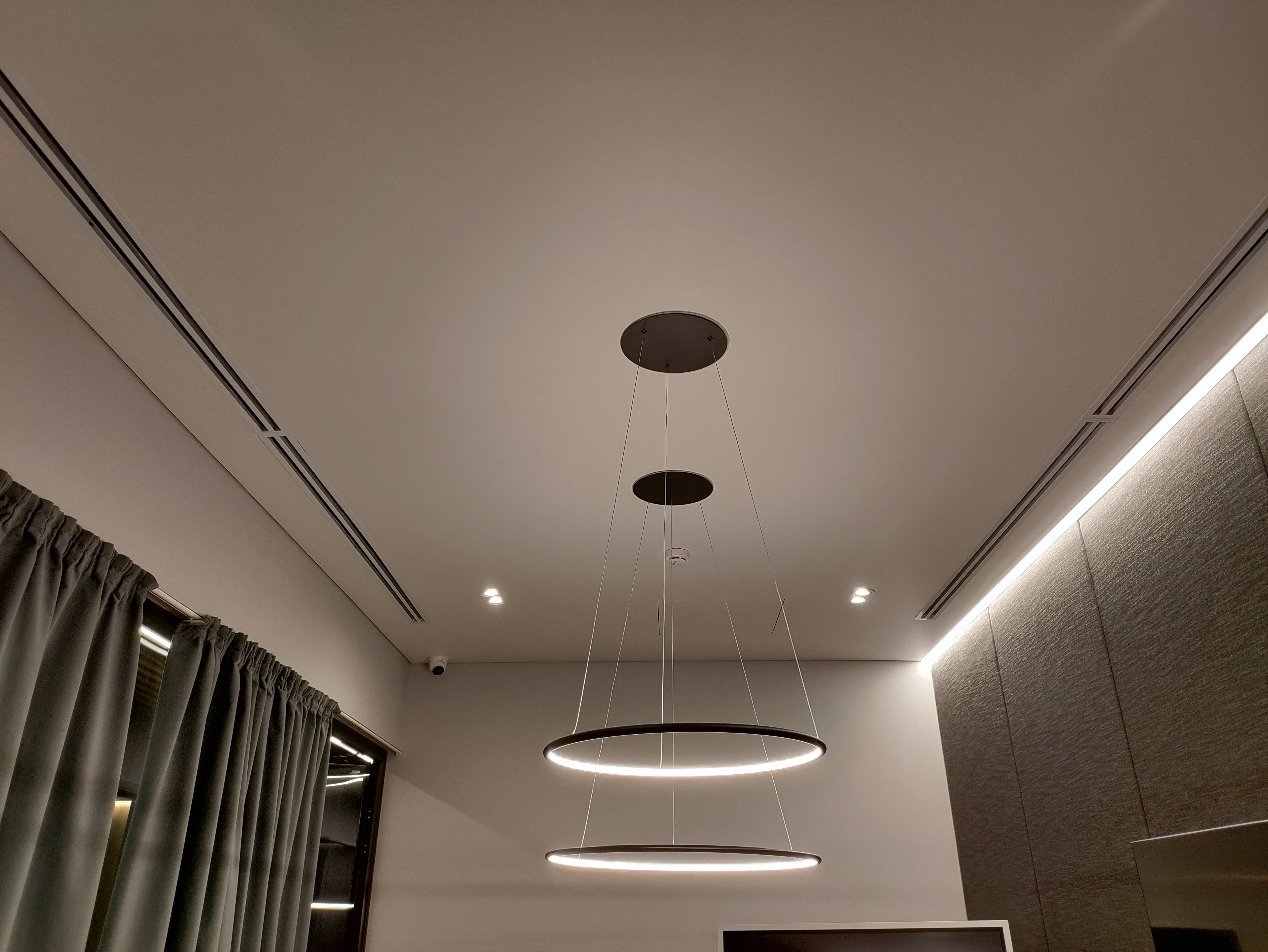 Обложка проекта: Установка натяжных потолков в офисном здании. г.Москва