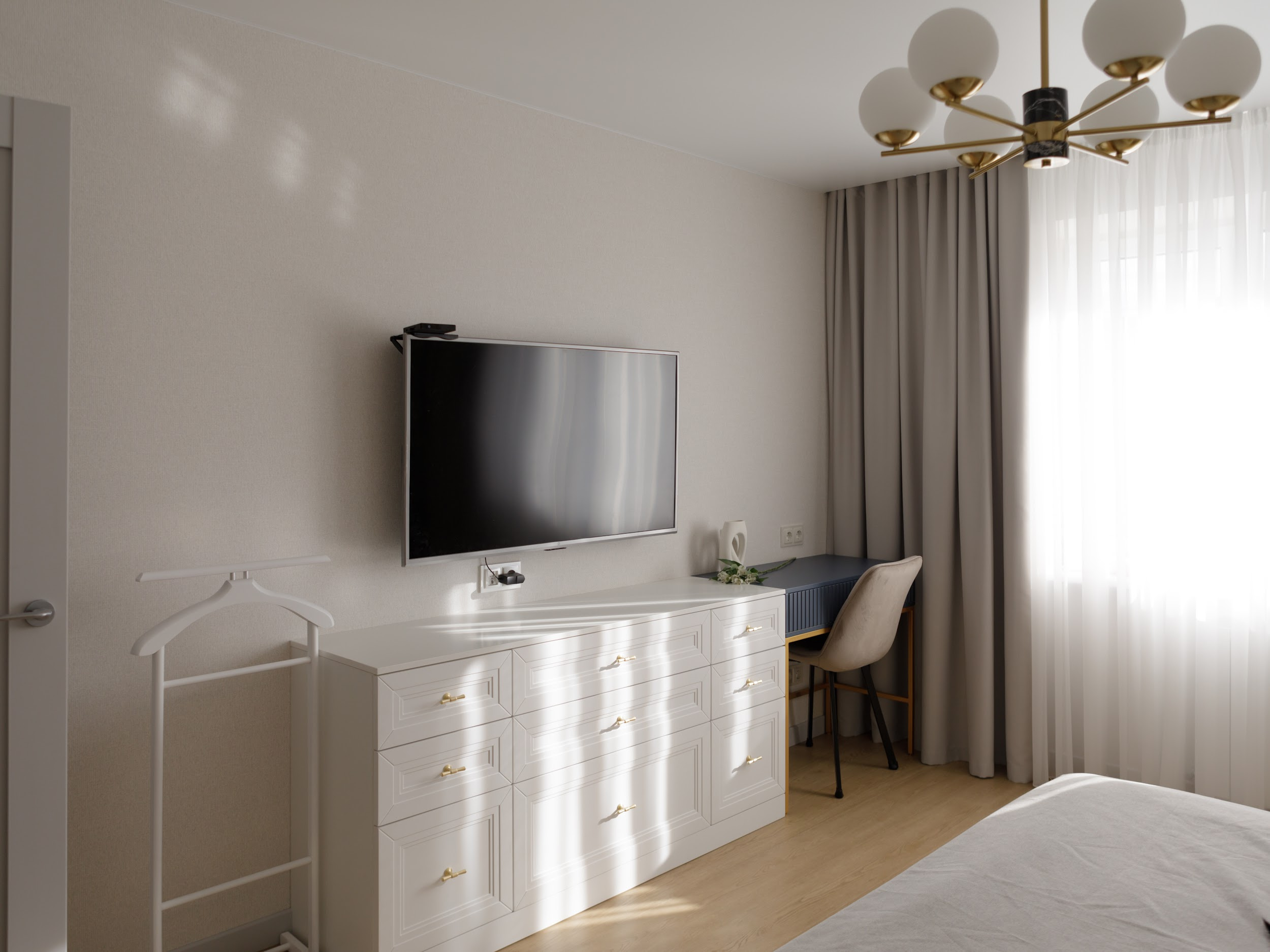 Новокиевская с черным котом