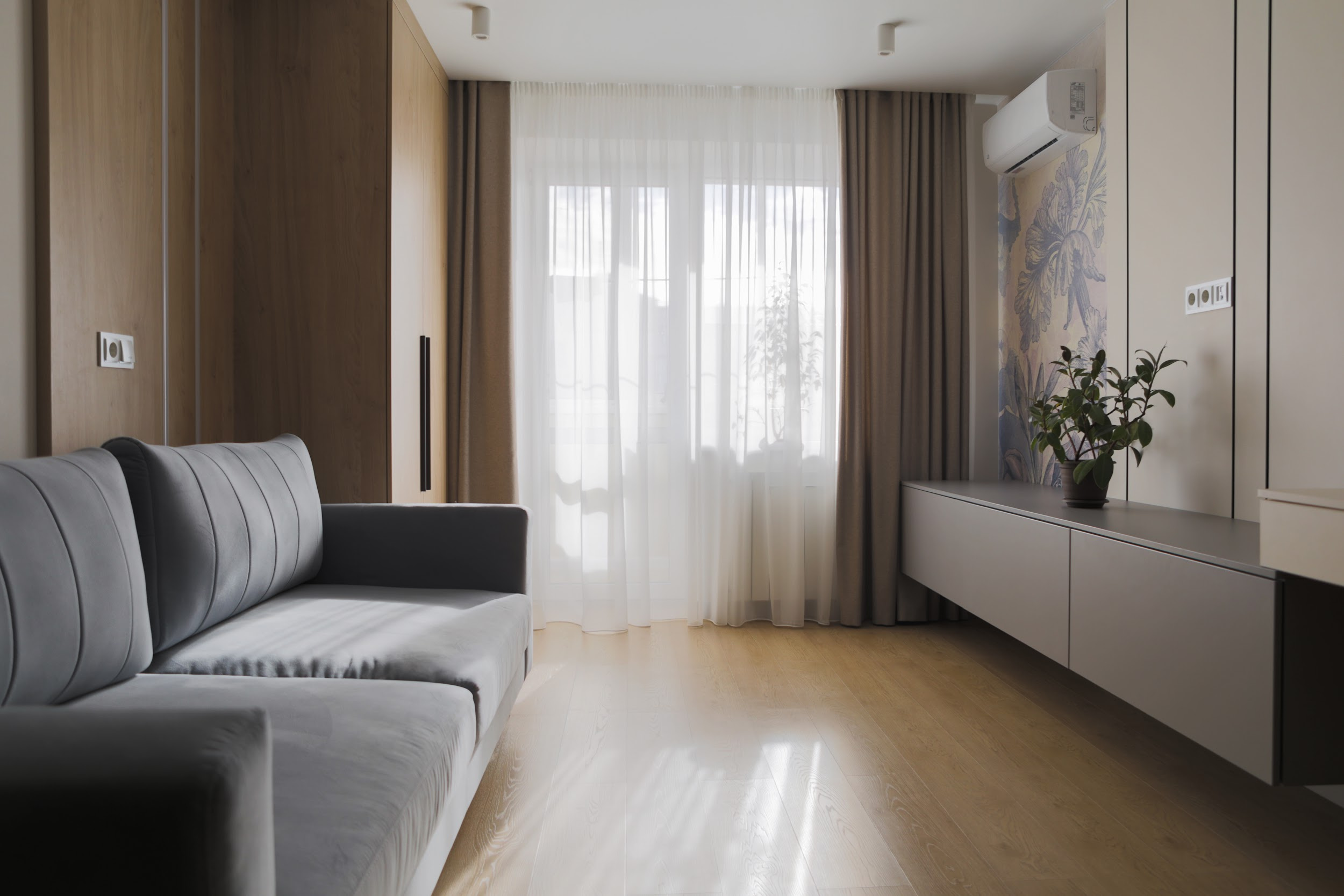 Новокиевская с черным котом