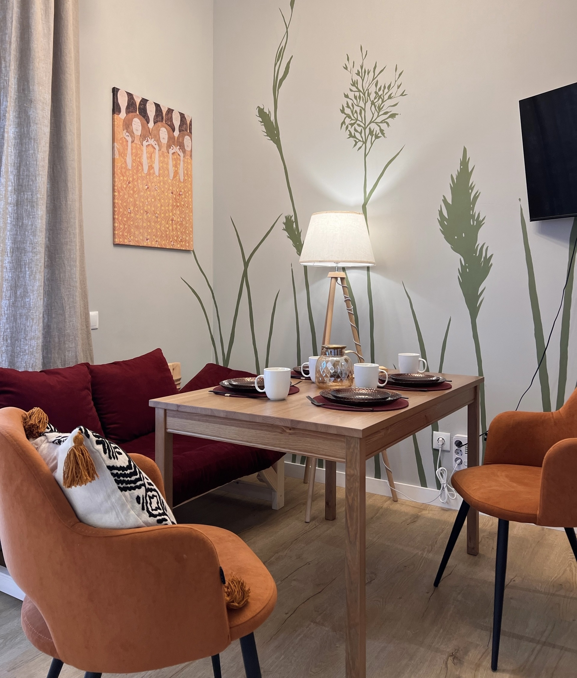 Обложка проекта: Роспись стены в жк Премьер