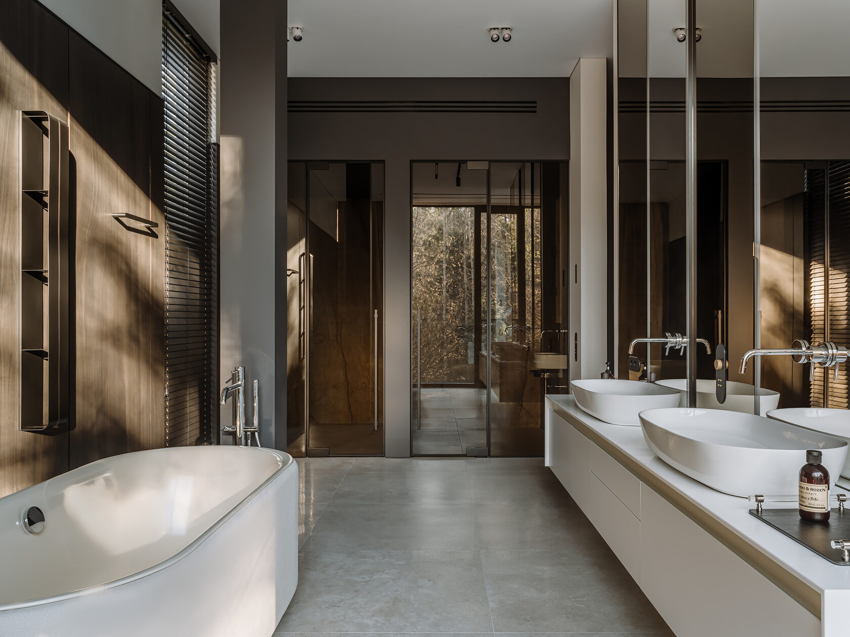 Загородный дом в КП "Николино" 1000 м²