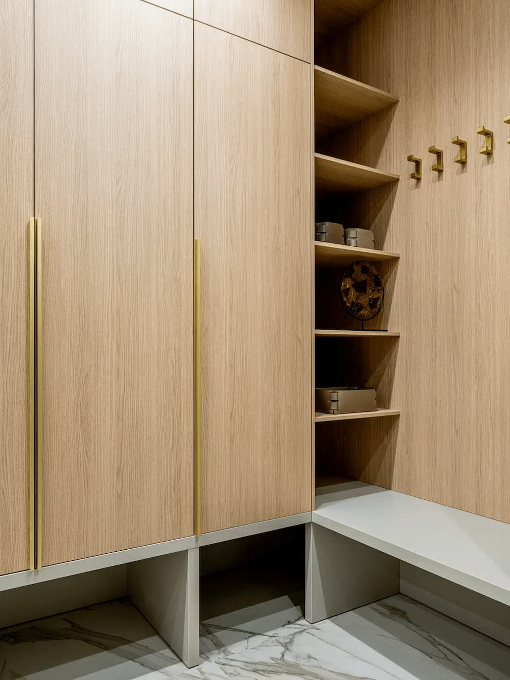 КВАРТИРА ДЛЯ БОЛЬШОЙ СЕМЬИ НА МОСФИЛЬМОВСКОЙ