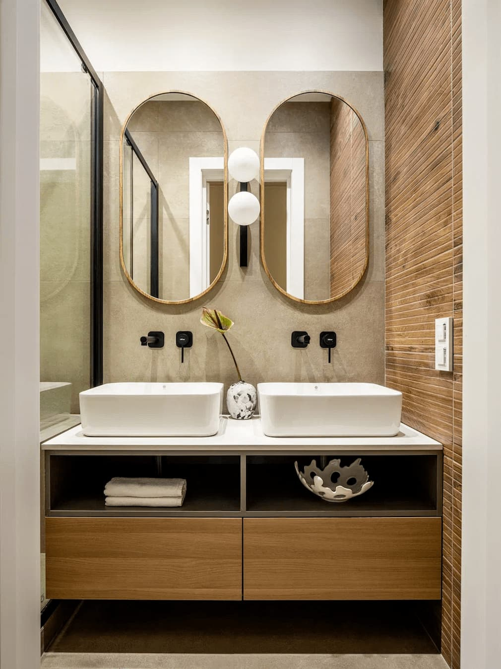 КВАРТИРА ДЛЯ БОЛЬШОЙ СЕМЬИ НА МОСФИЛЬМОВСКОЙ