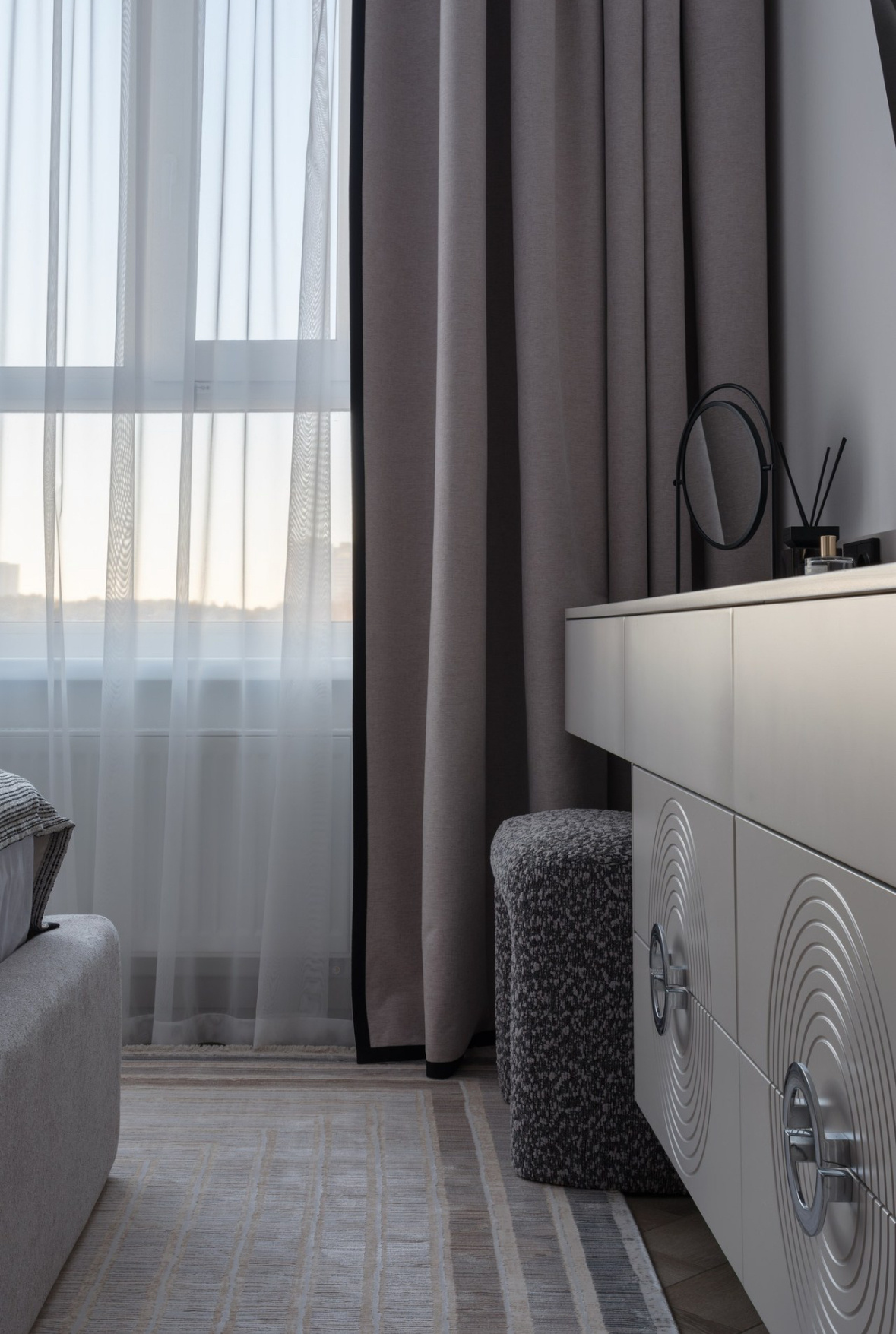 Интерьер в стиле мягкого минимализма «Архитектура тишины»