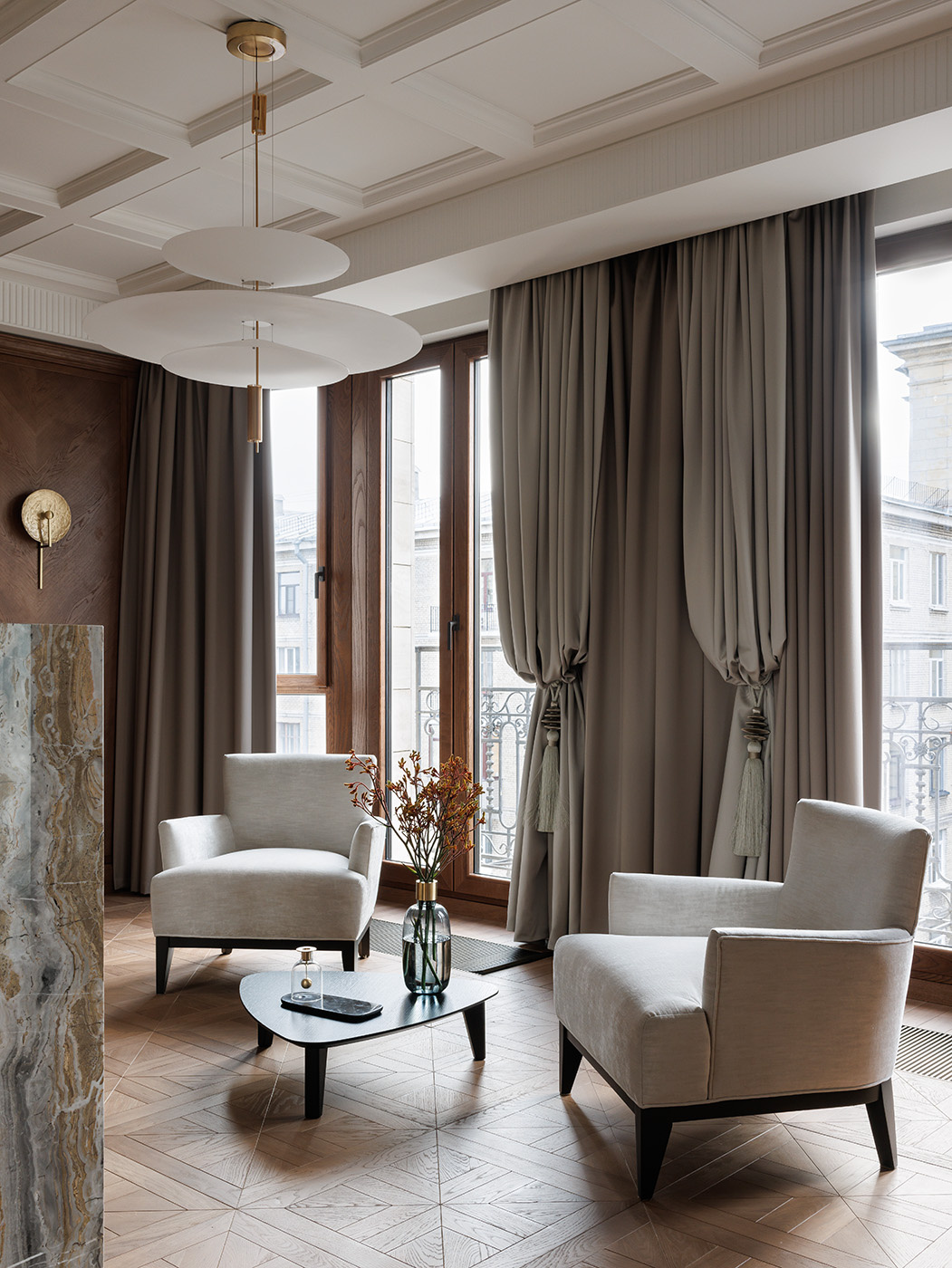 Обложка проекта: Квартира в светлых тонах 400 кв.м