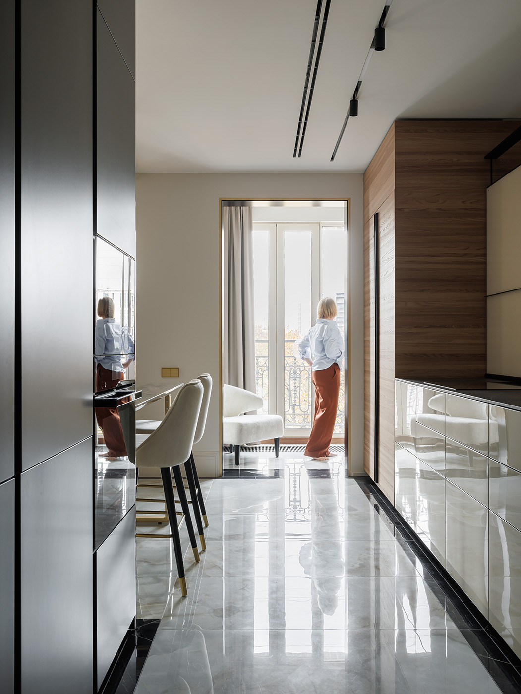 Квартира в светлых тонах 400 кв.м