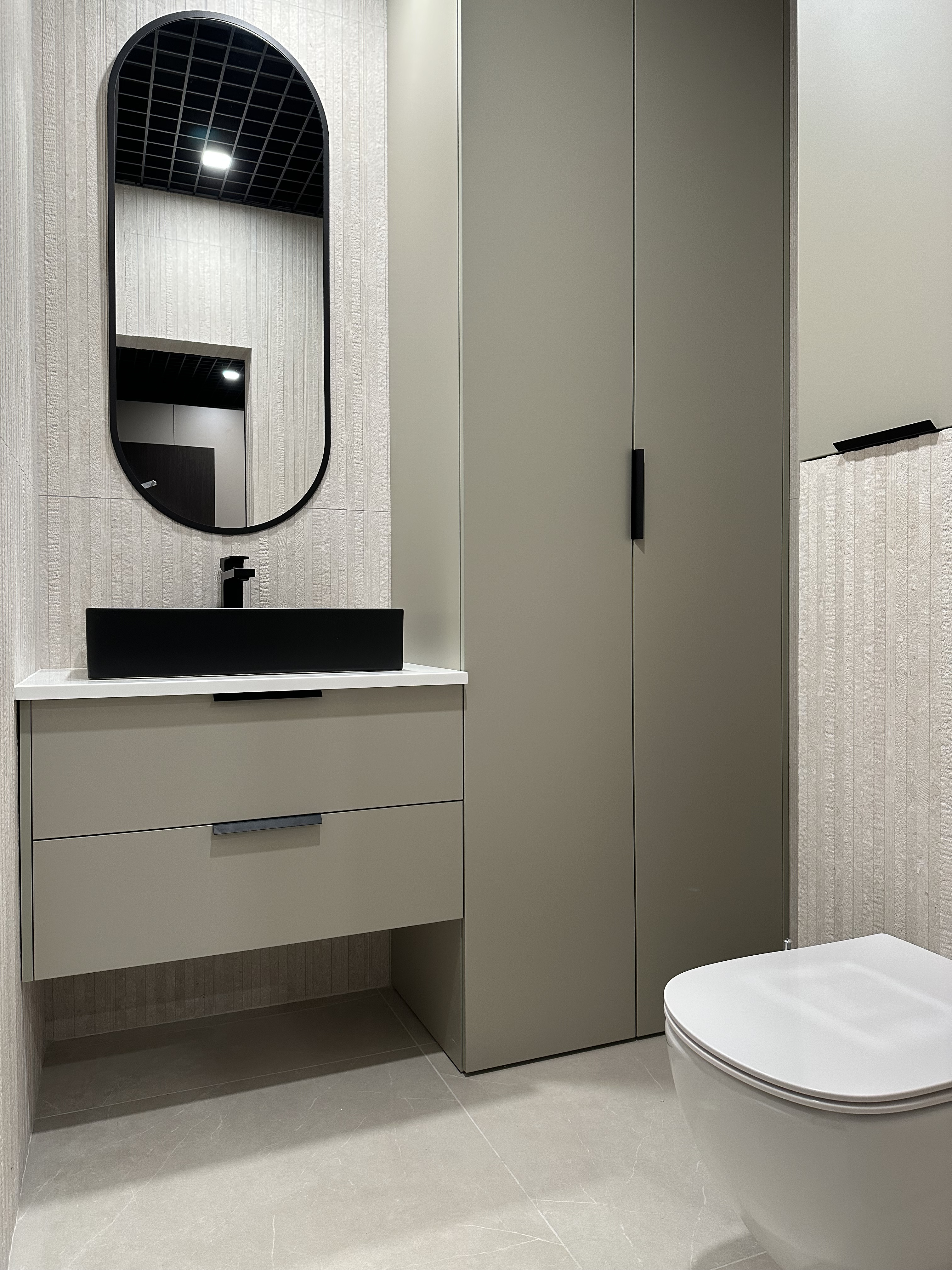 Установка сантехники и радиаторов отопления в офисе