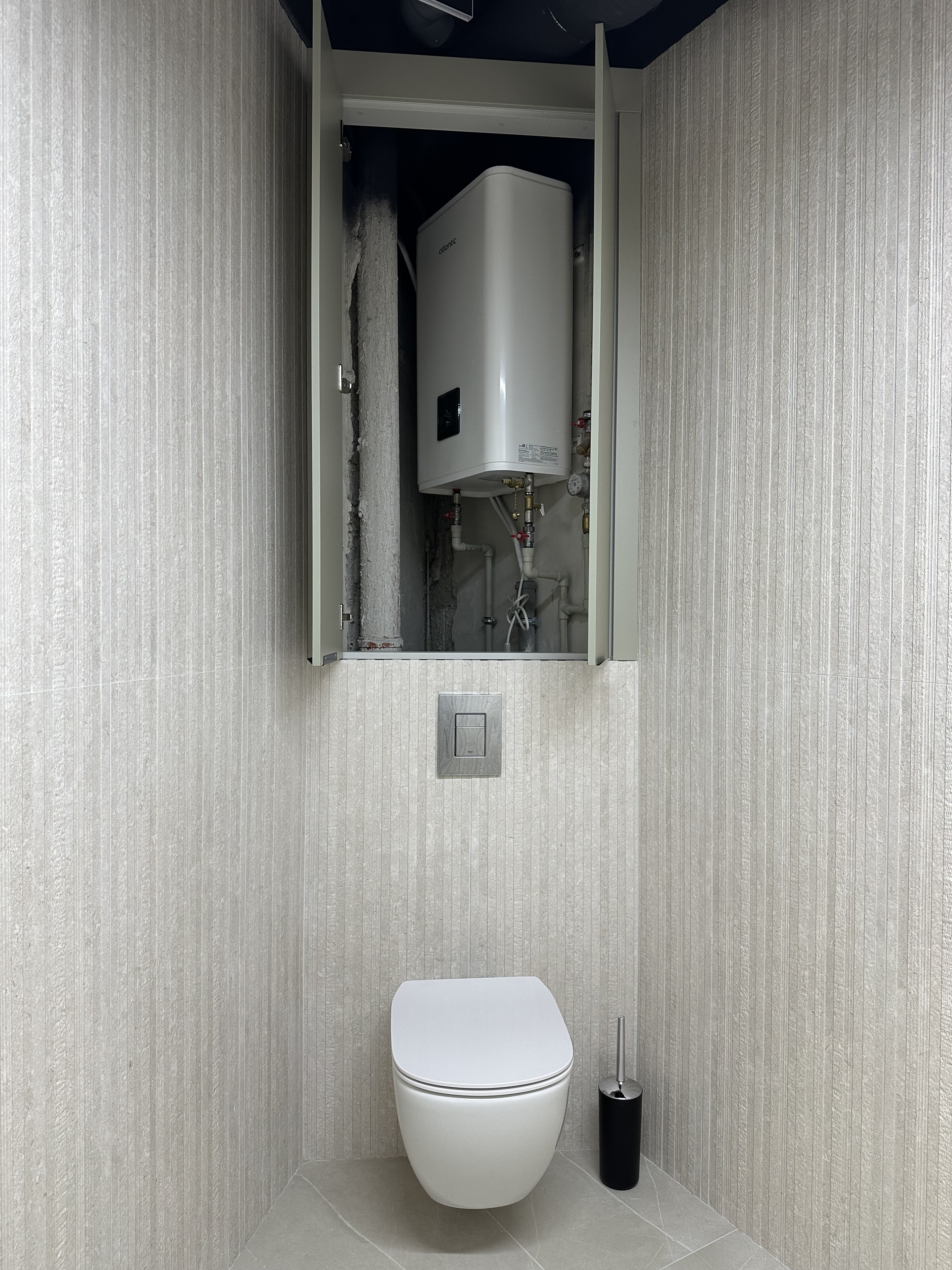 Установка сантехники и радиаторов отопления в офисе