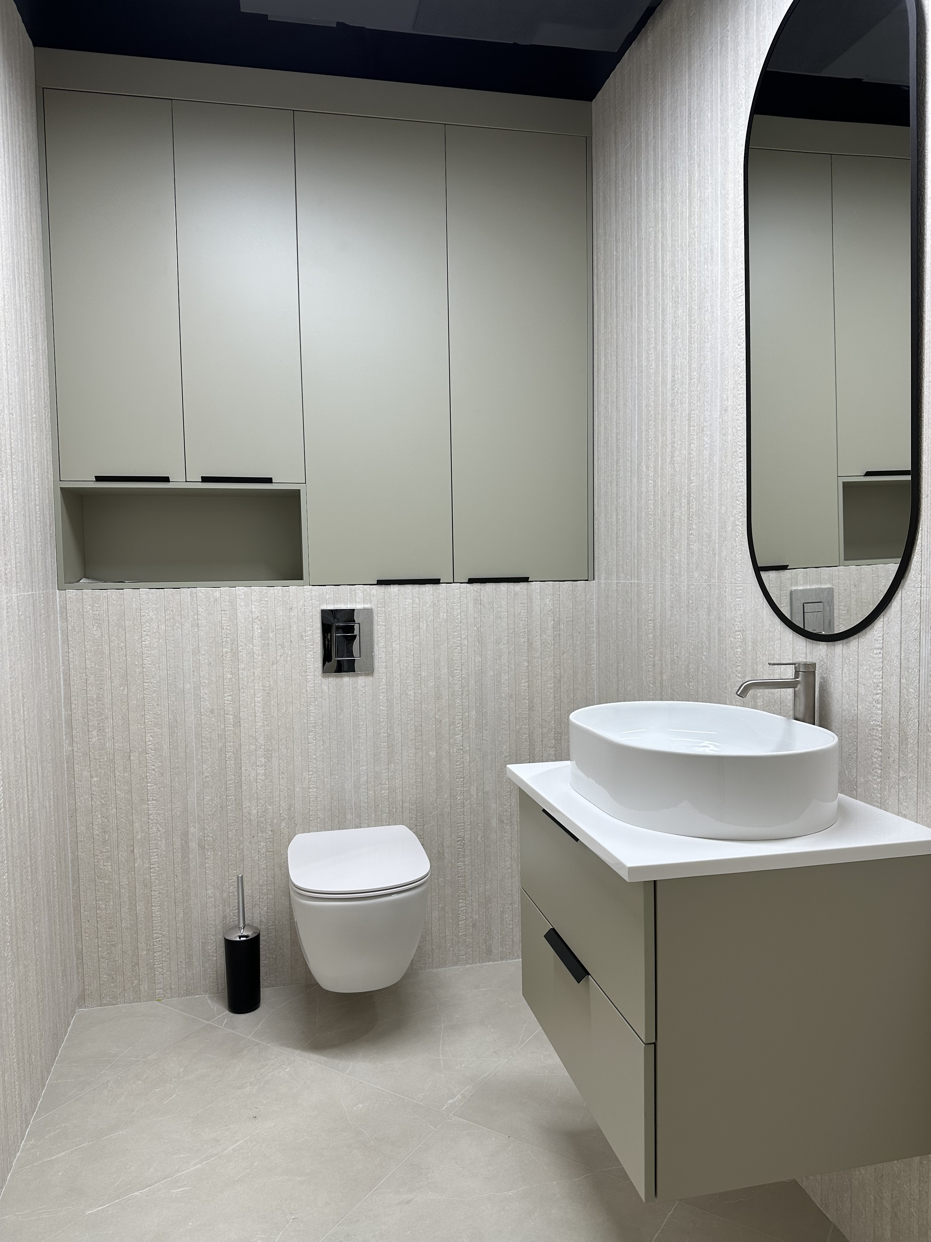 Установка сантехники и радиаторов отопления в офисе