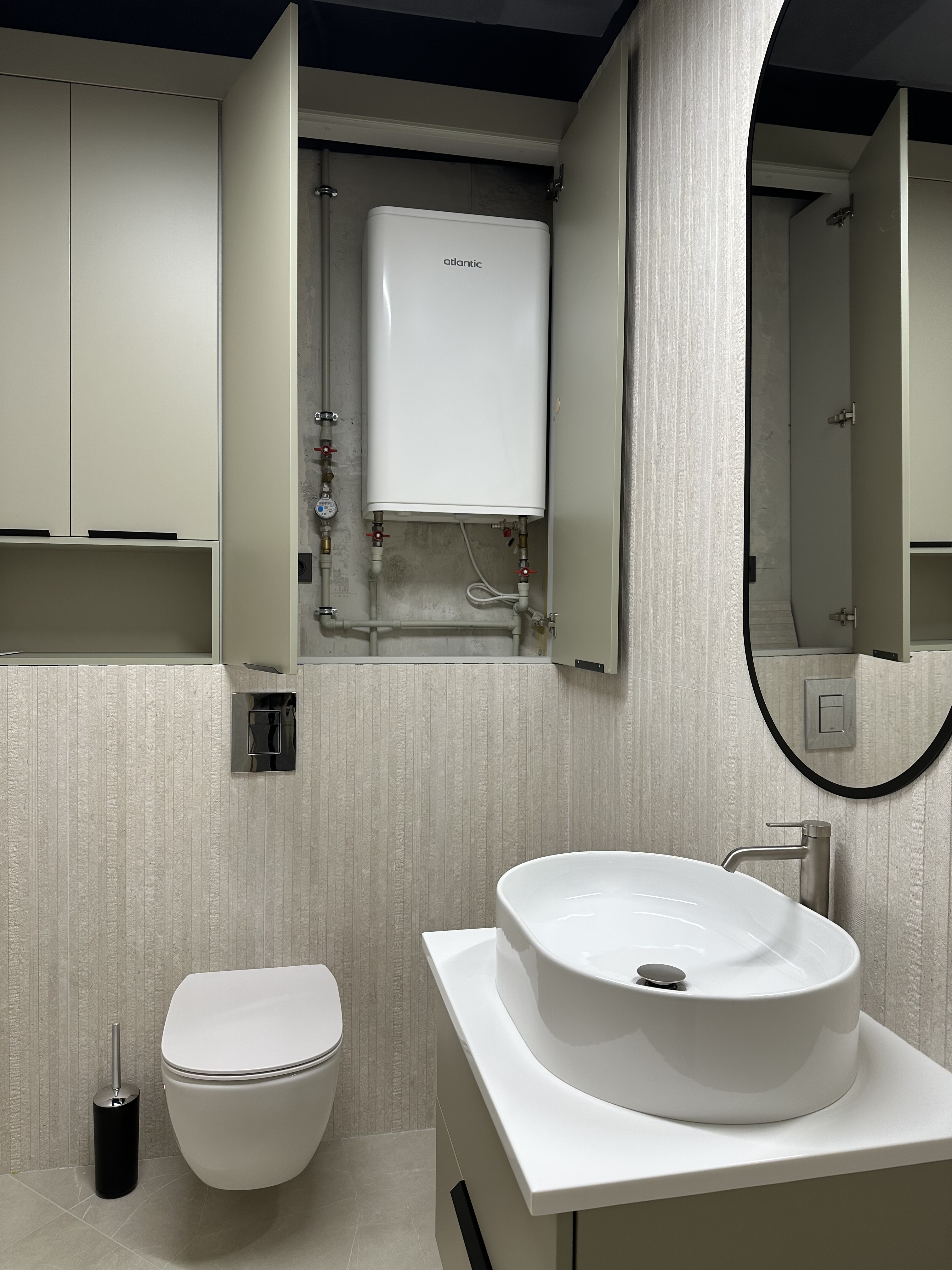 Установка сантехники и радиаторов отопления в офисе