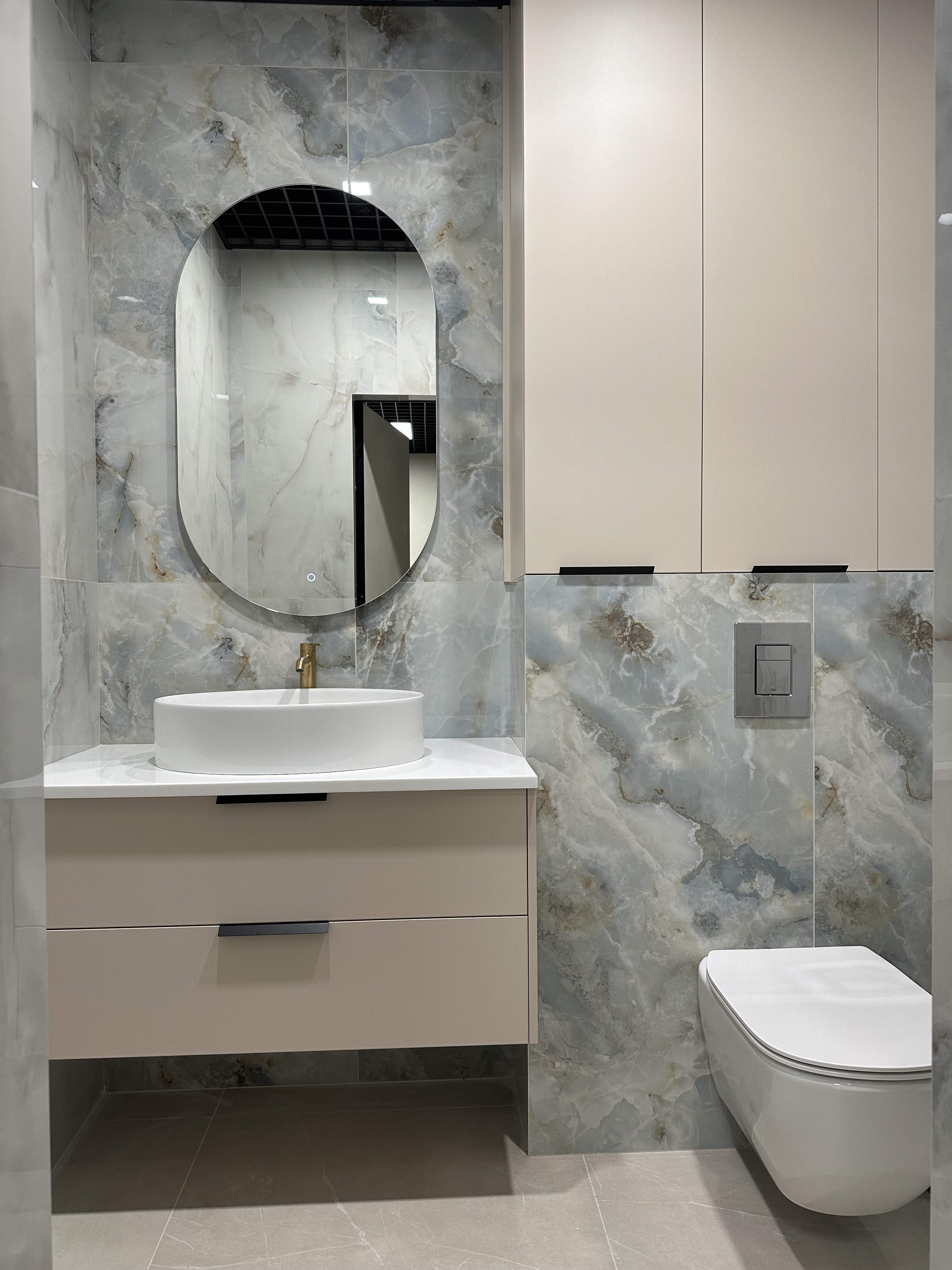 Установка сантехники и радиаторов отопления в офисе