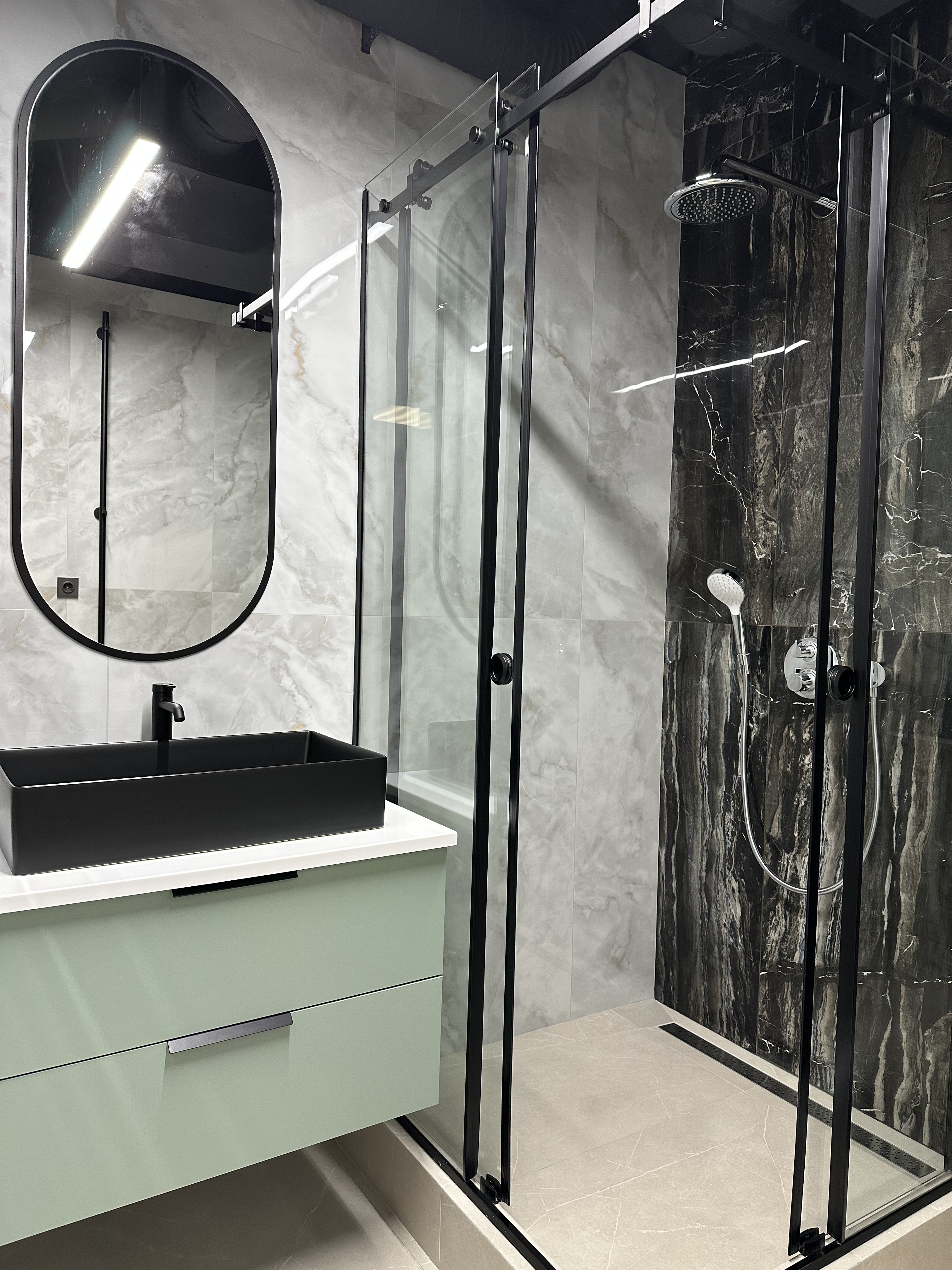 Установка сантехники и радиаторов отопления в офисе