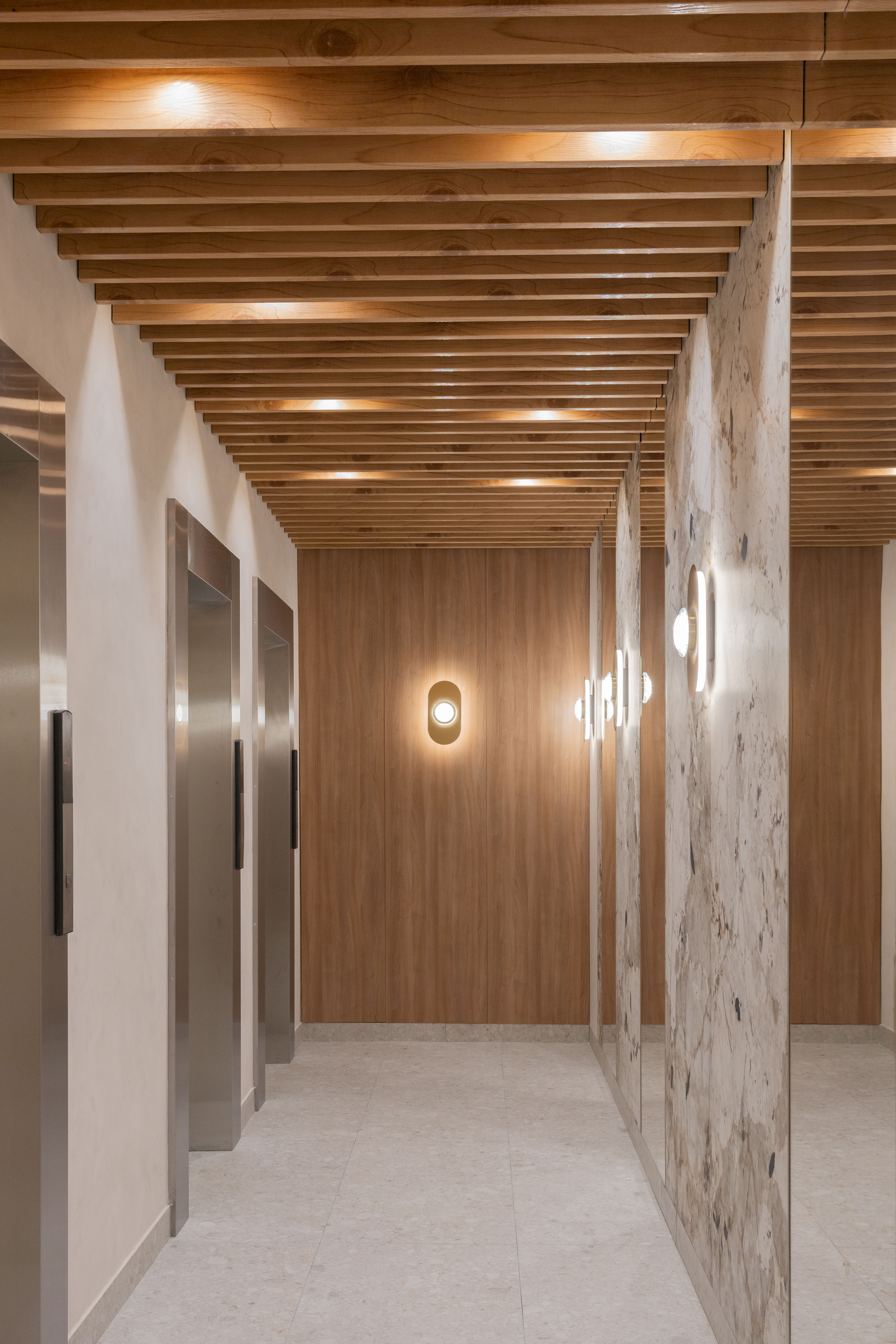 Входная группа с лифтовой зоной