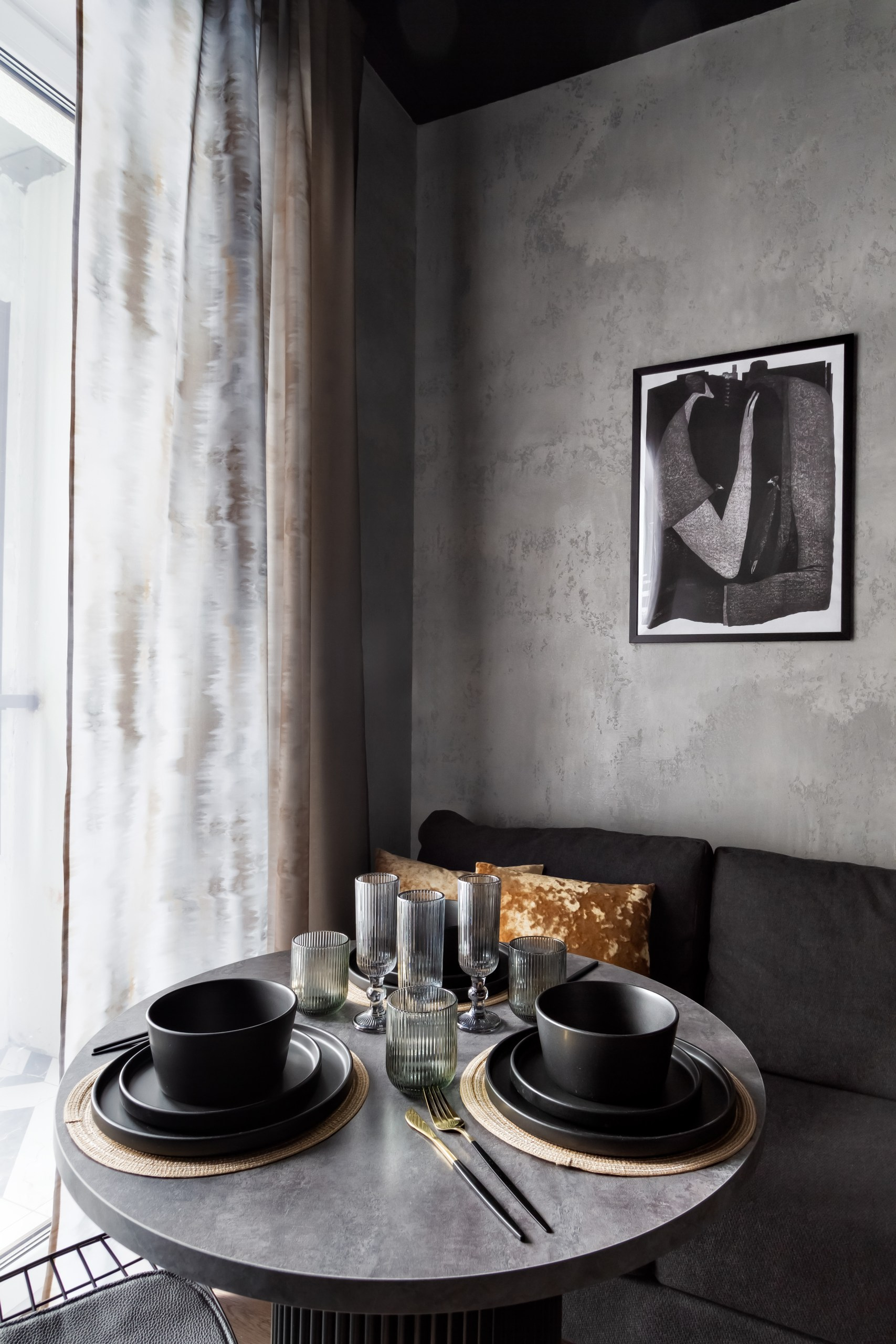 2025_Квартира в тёмных тонах