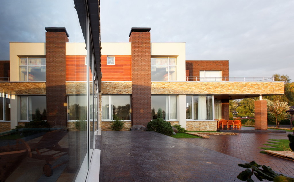 "Oak land" house