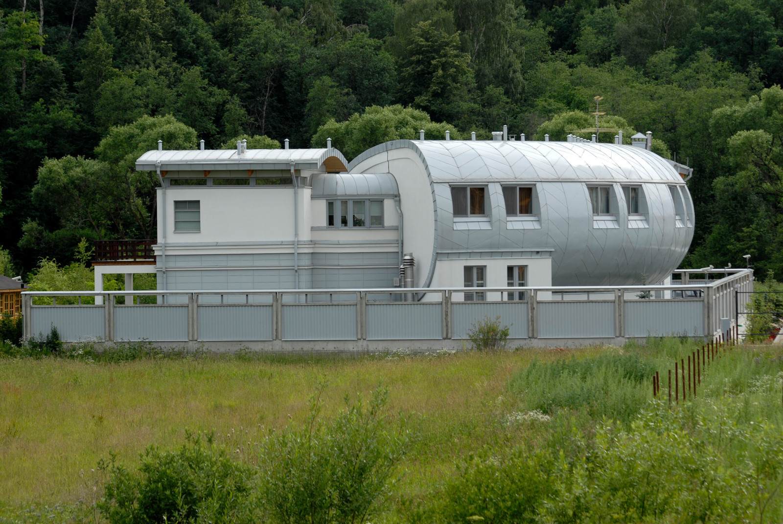 Torus House