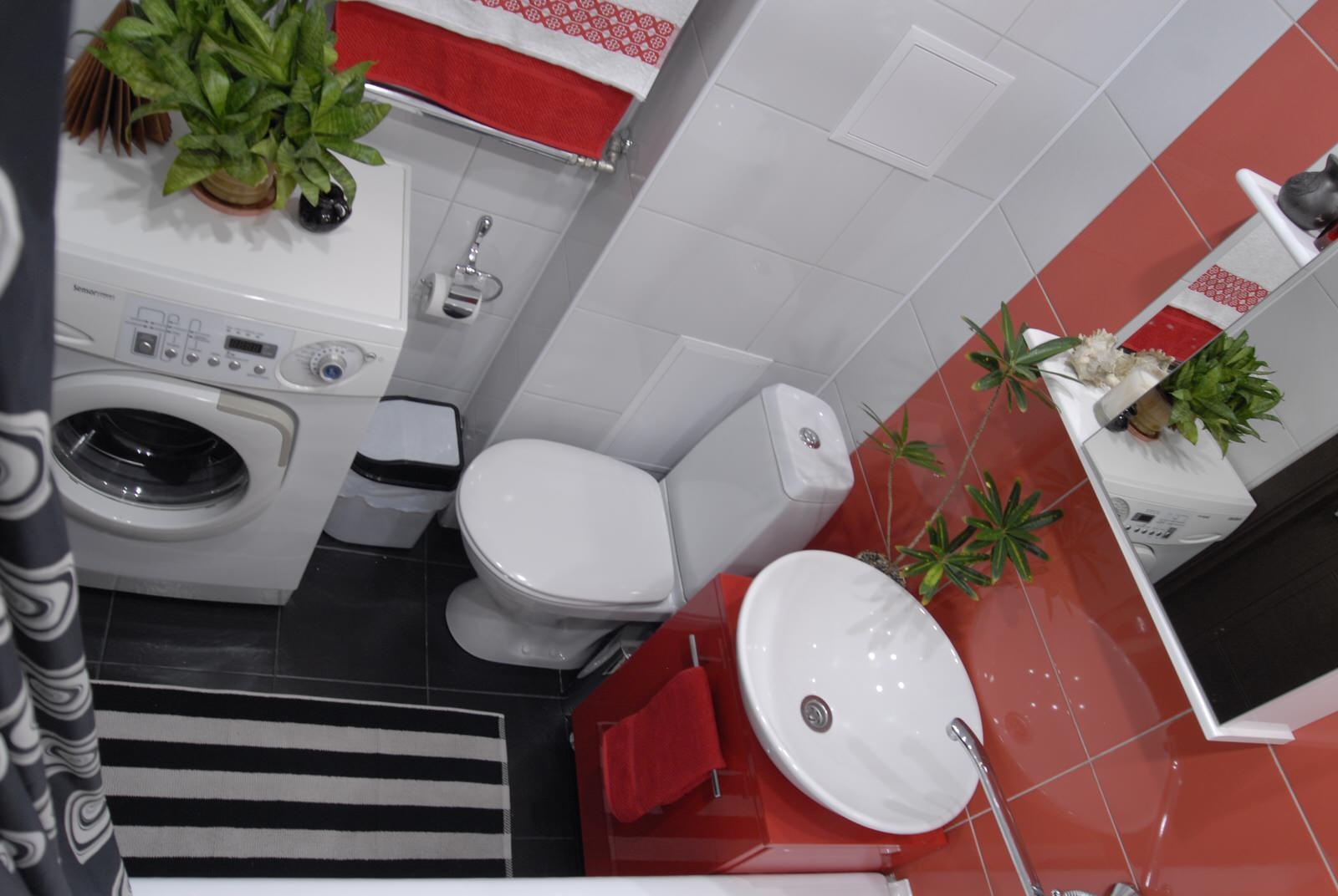 tiny bathroom