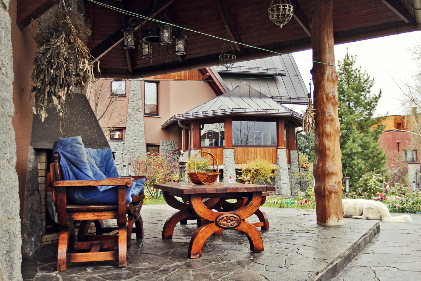 High house whith pool