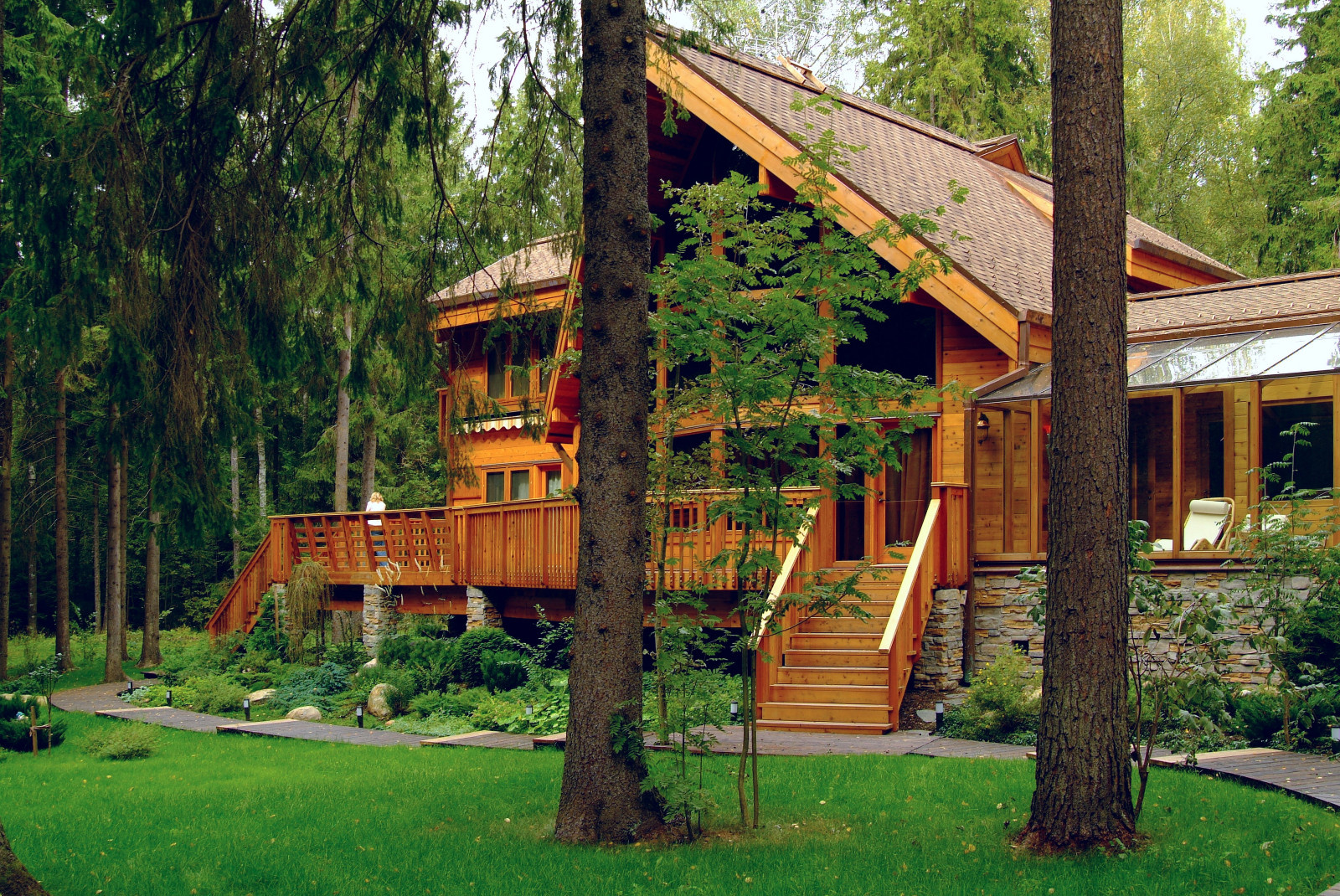 Сад на лесном участке