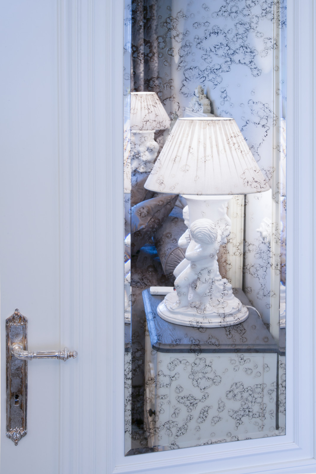 Ночь нужна: Как выбрать идеальную дверь для спальни