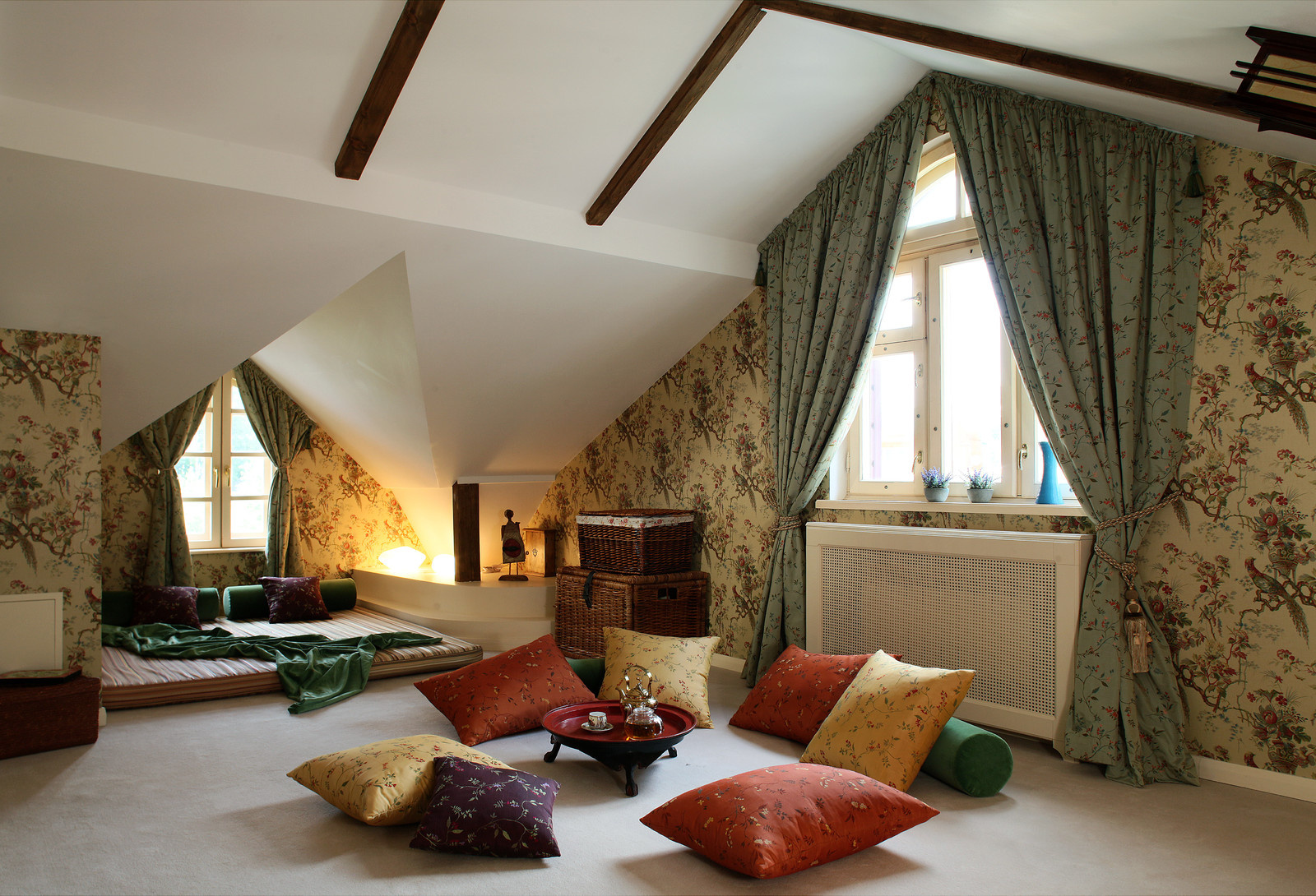 Обложка альбома: мансарда