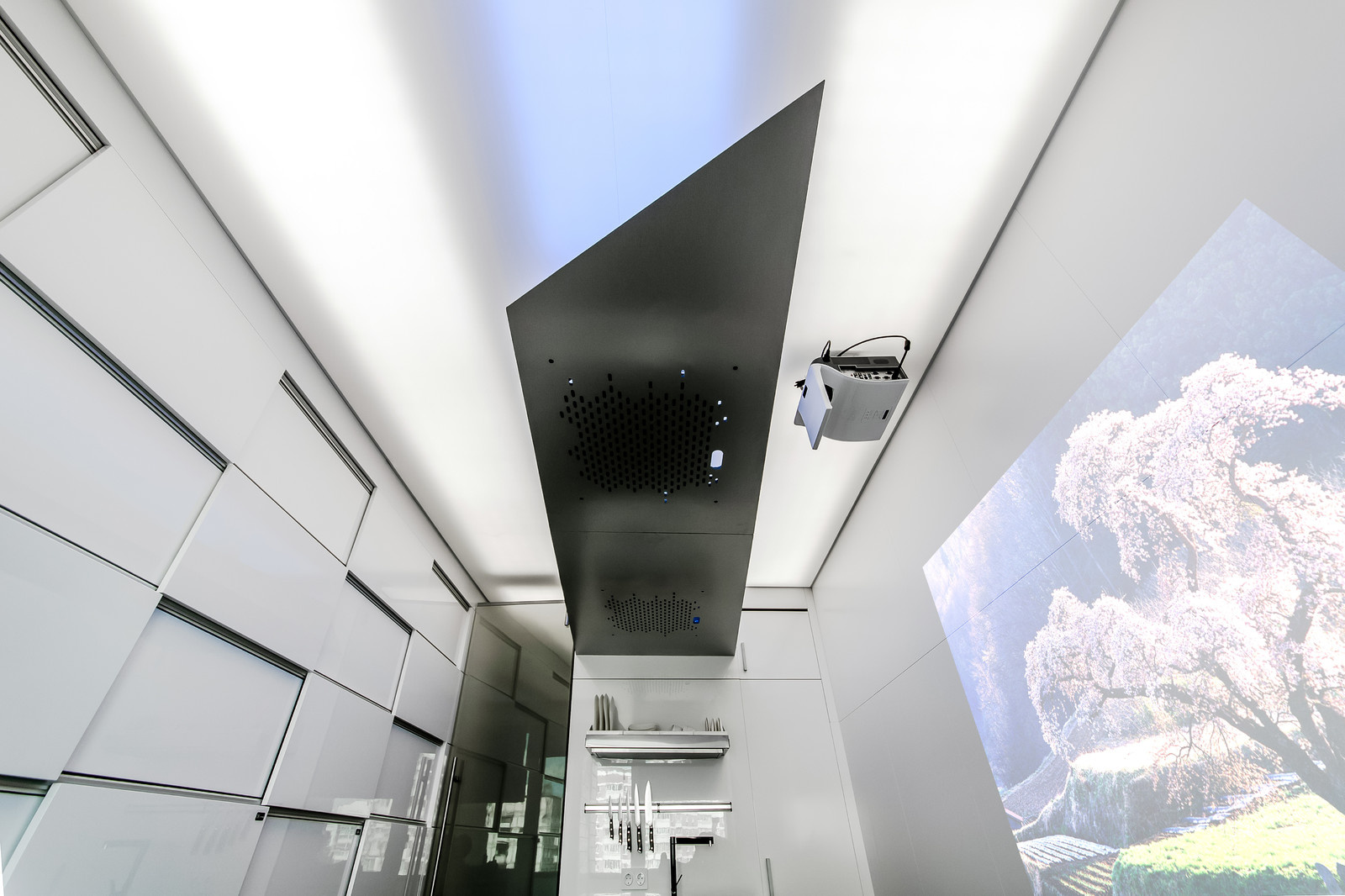 Фоновое изображение профиля Лидия Аджиева