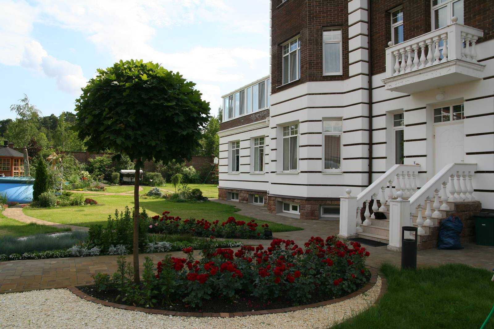 Фоновое изображение профиля Екатерина Потапейко