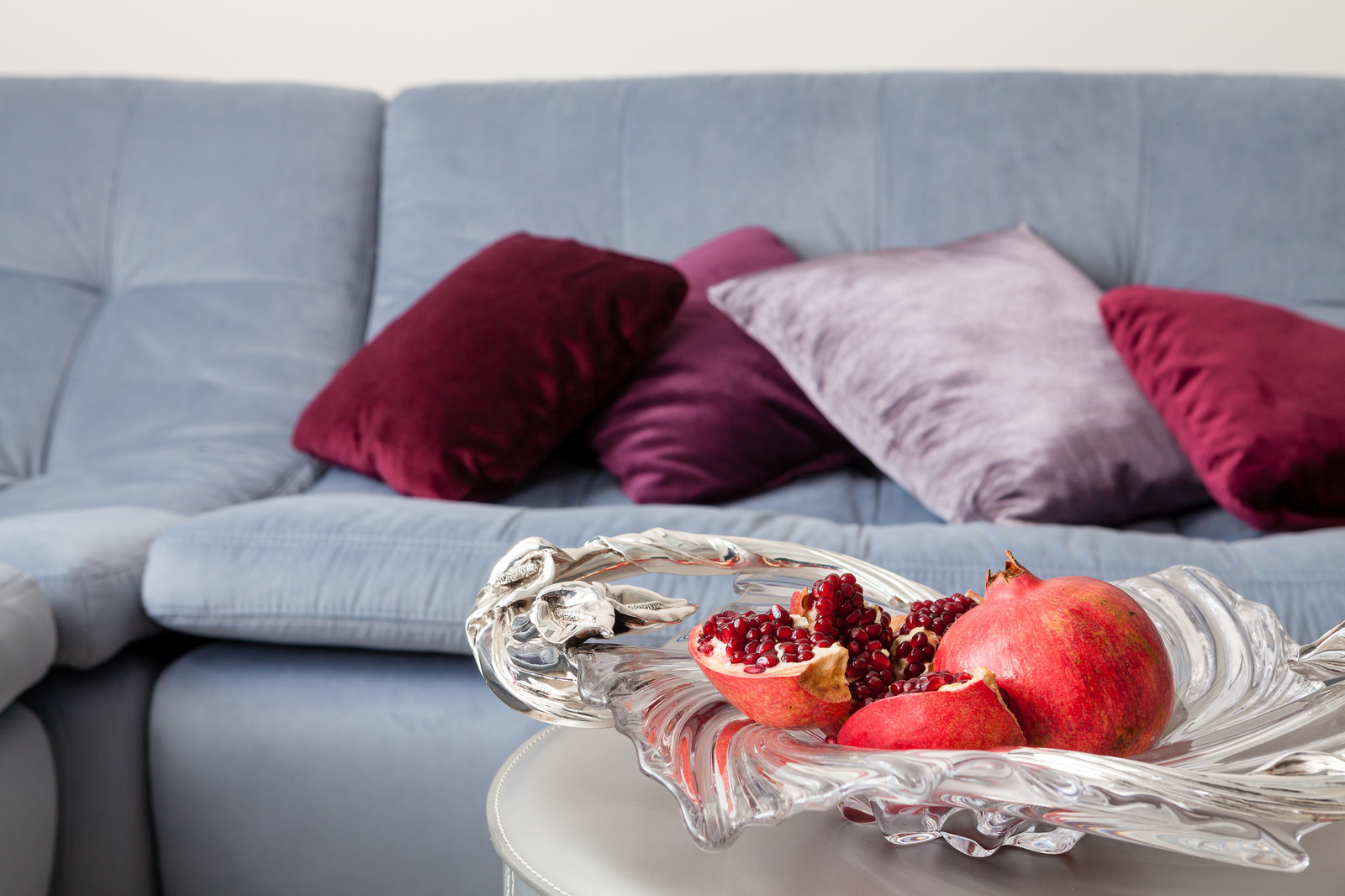 Houzz тур: Квартира с гипсовым барельефом и холодными оттенками