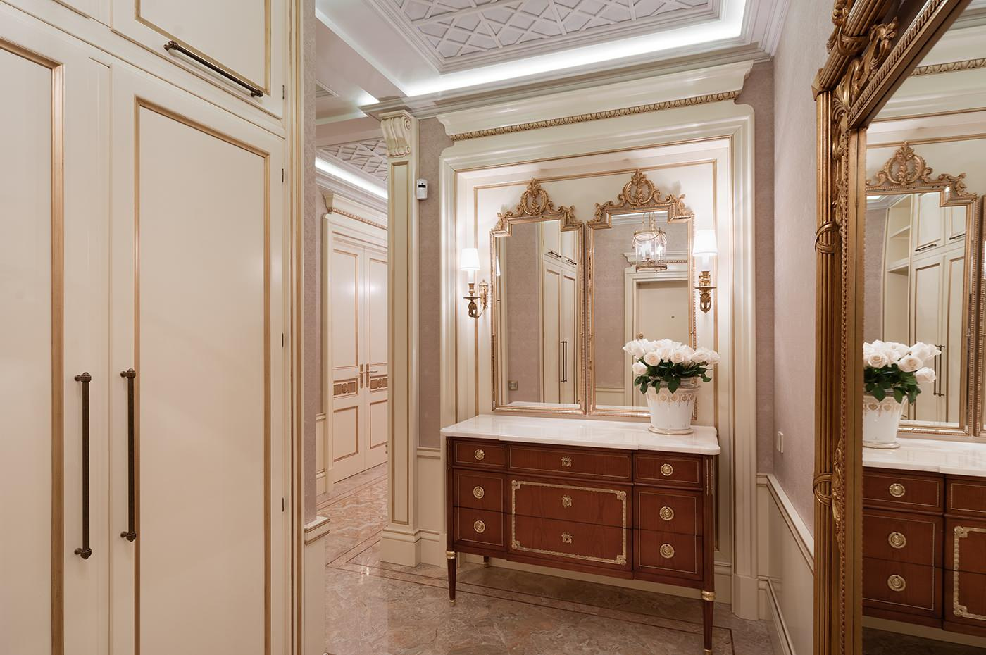 Дворцовая классика в городской квартире